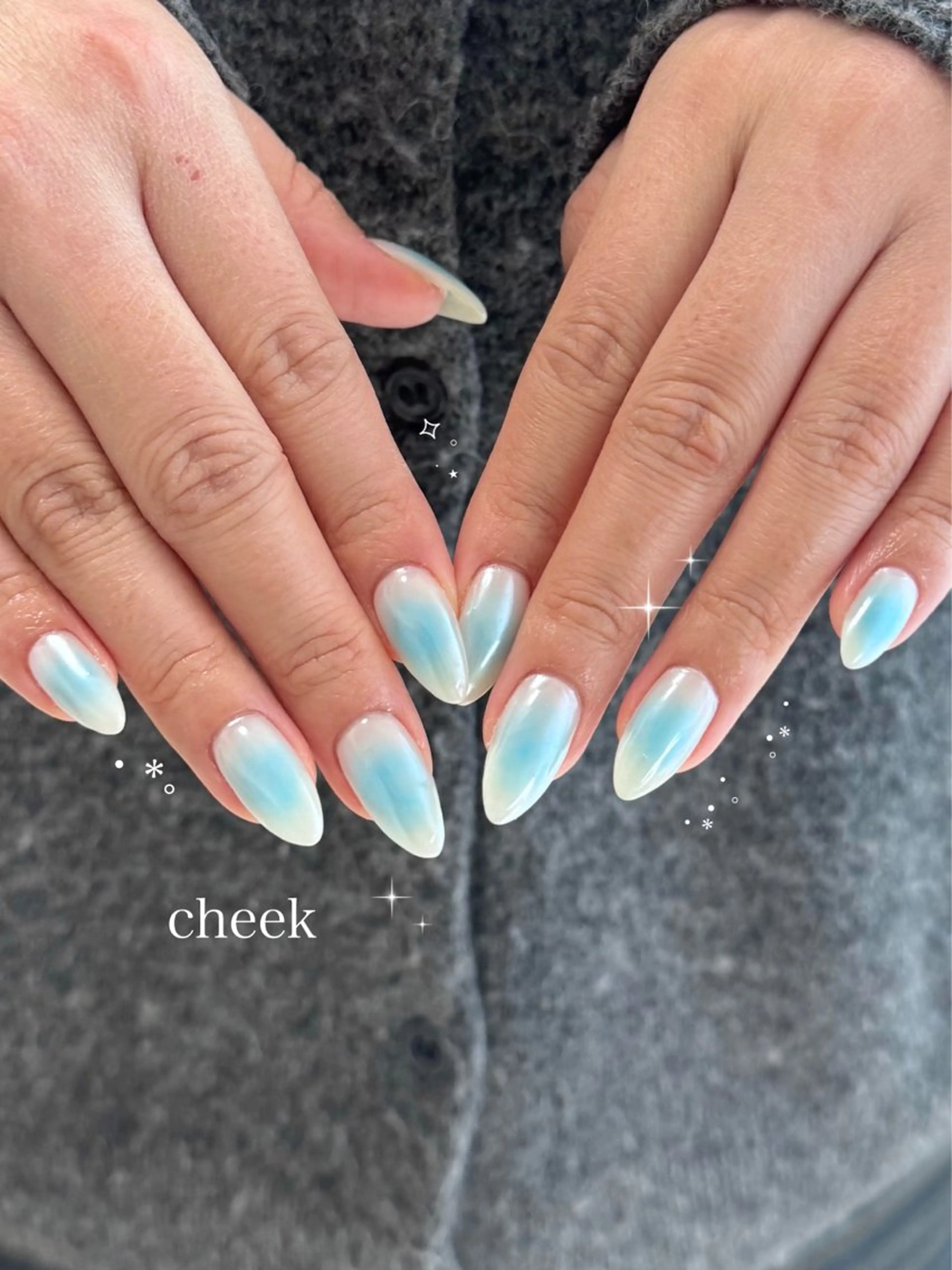 ネイル チークネイル nail salon CAREY 🎀のネイルデザイン