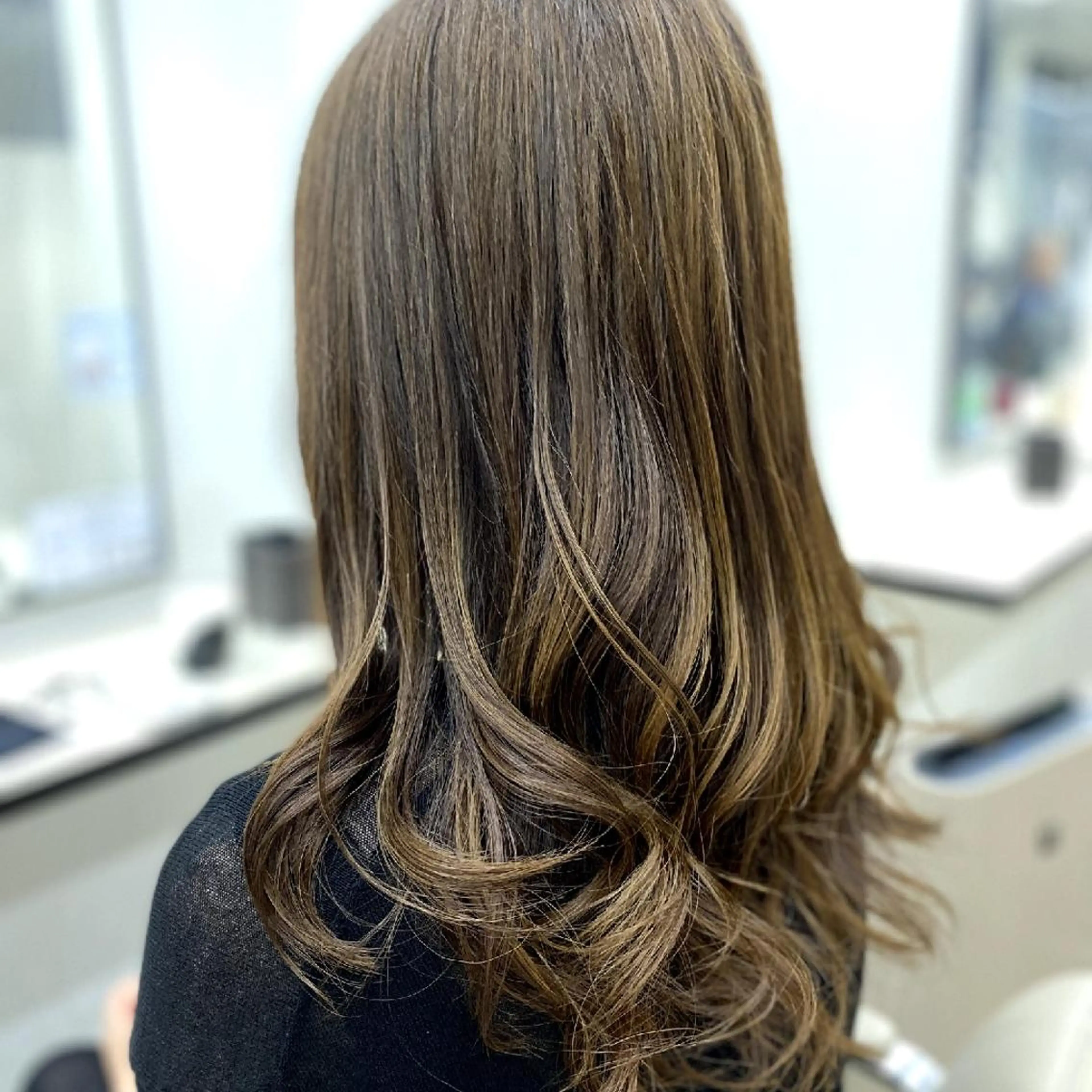 セミロング カラー 似合わせ小顔カット 🌟神谷 ヨシタカのヘアスタイル