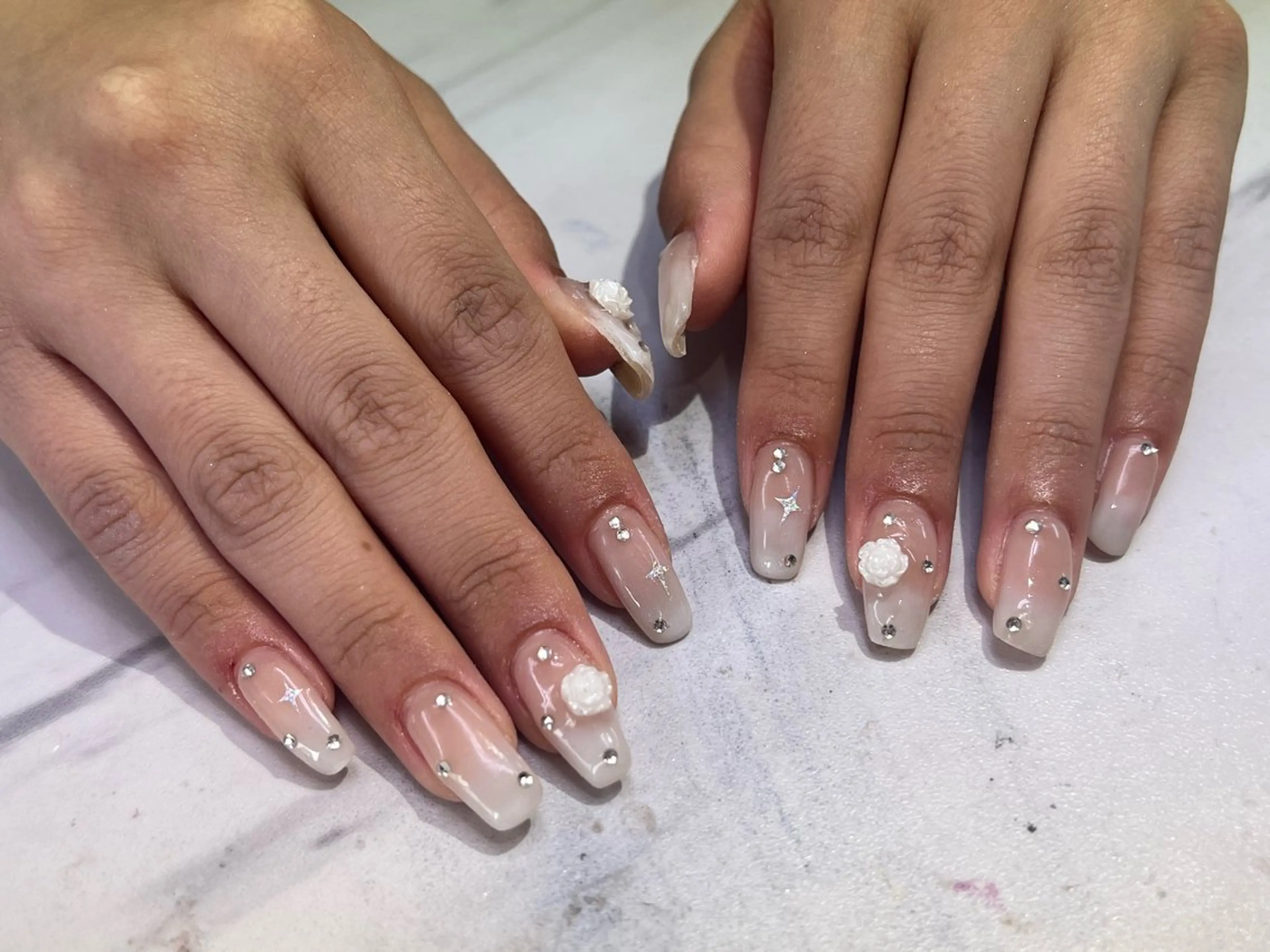 ネイル ハンドネイル Msalon所属・渡久地 夢のネイルデザイン