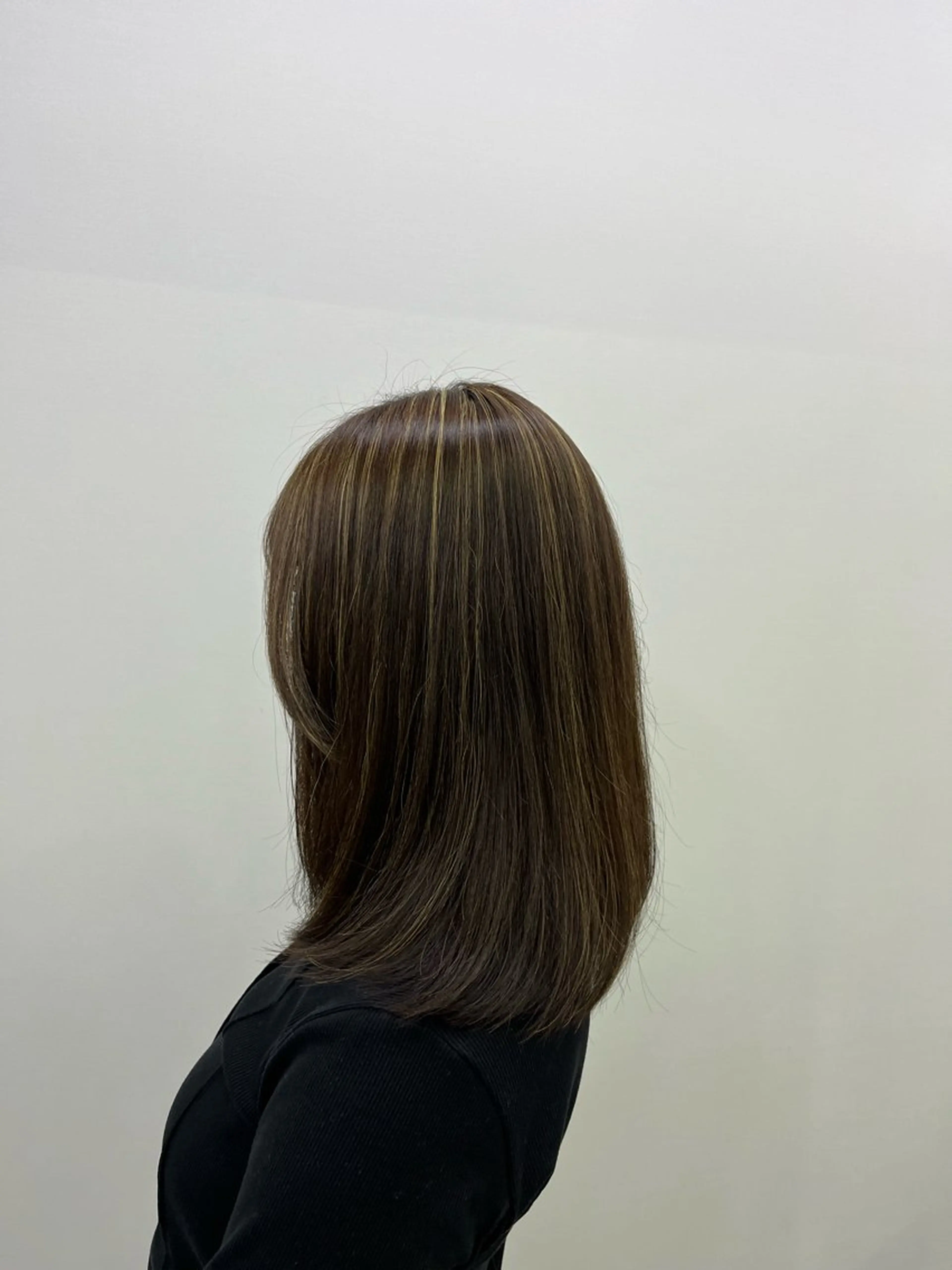 ミディアム カラー ブリーチ ハイライトカラー ハイライト arteHAIR所属・arte鈴木 ひなののヘアスタイル