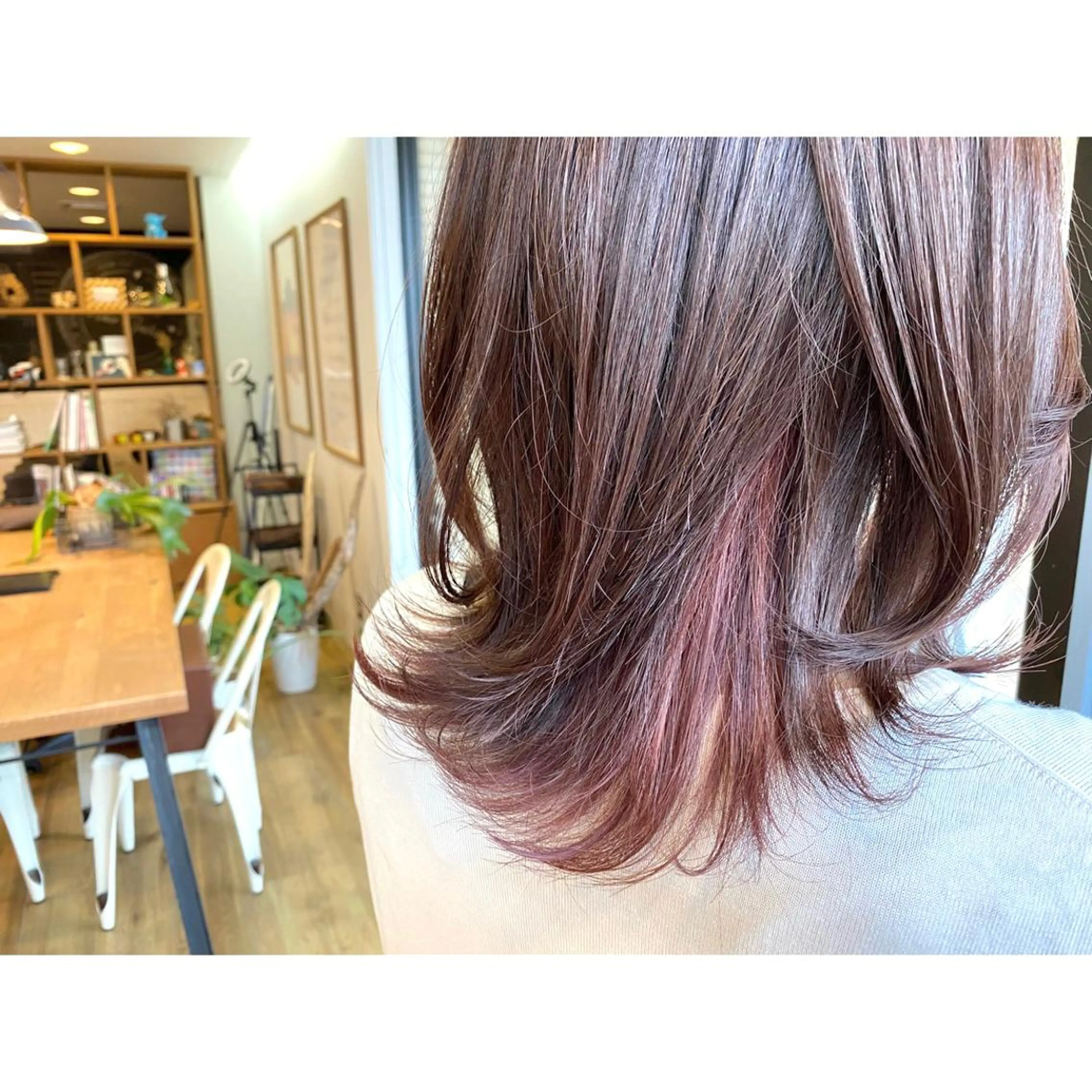 セミロング カラー ピンクカラー ヘアカラー トリートメント ツキダテ ユイのヘアスタイル