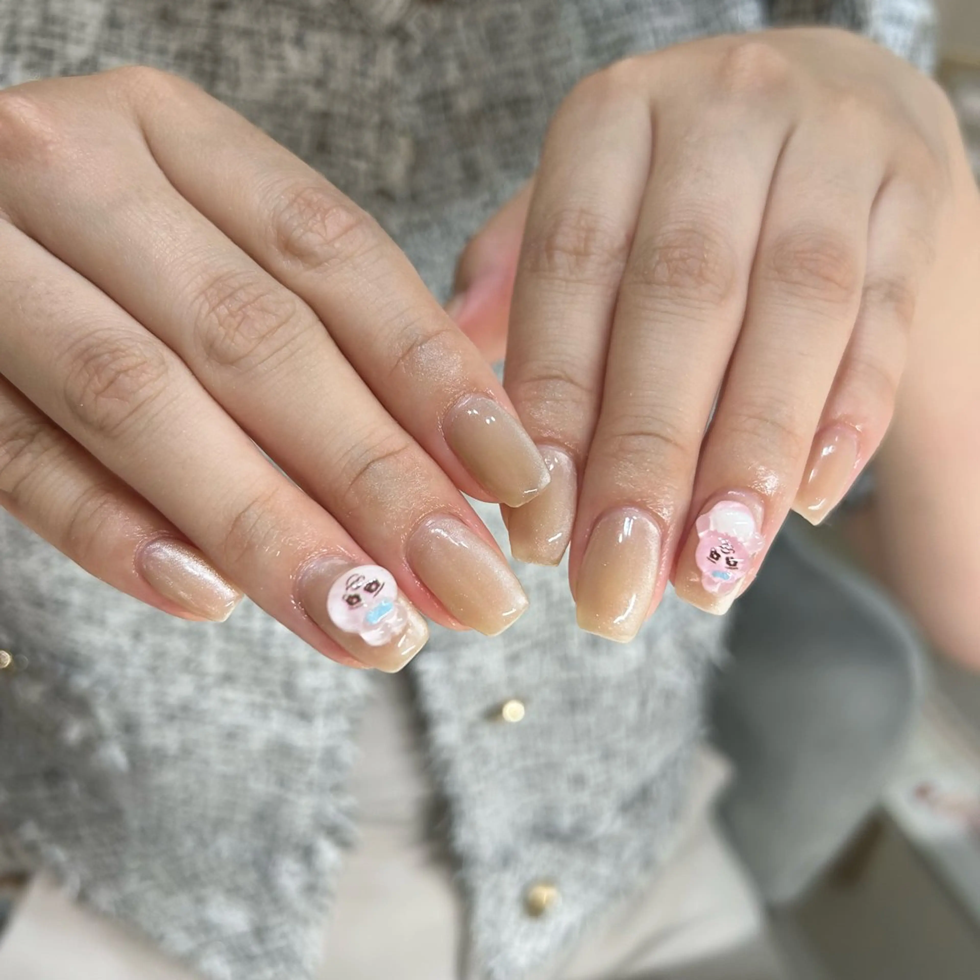 ネイル ブルー フットネイル ジェルネイル キラキラネイル 韓国ネイル ハンドネイル RooM -produce by maynail-所属・RooM -mizuki-のネイルデザイン