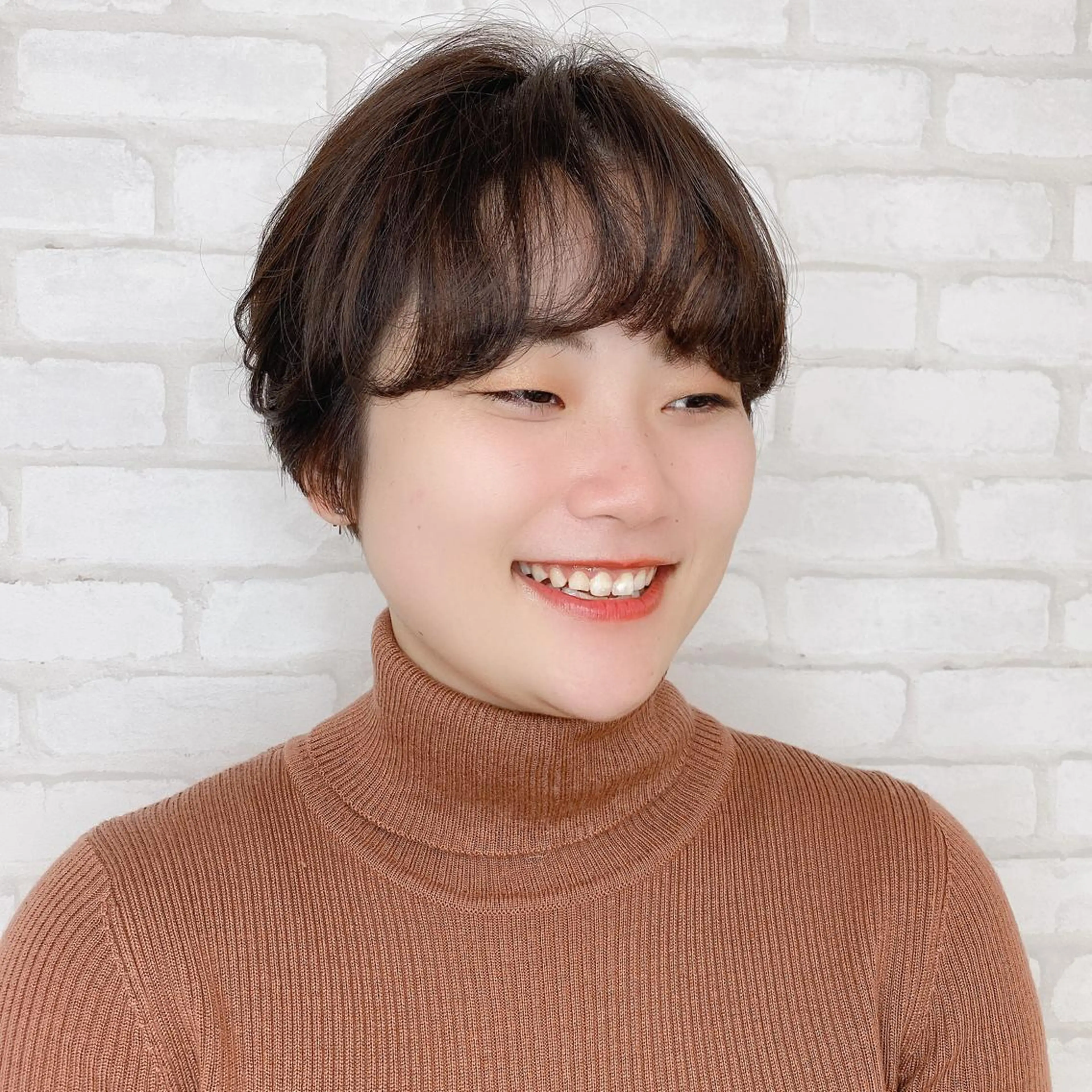 ショート カラー abilita AZUSAのヘアスタイル