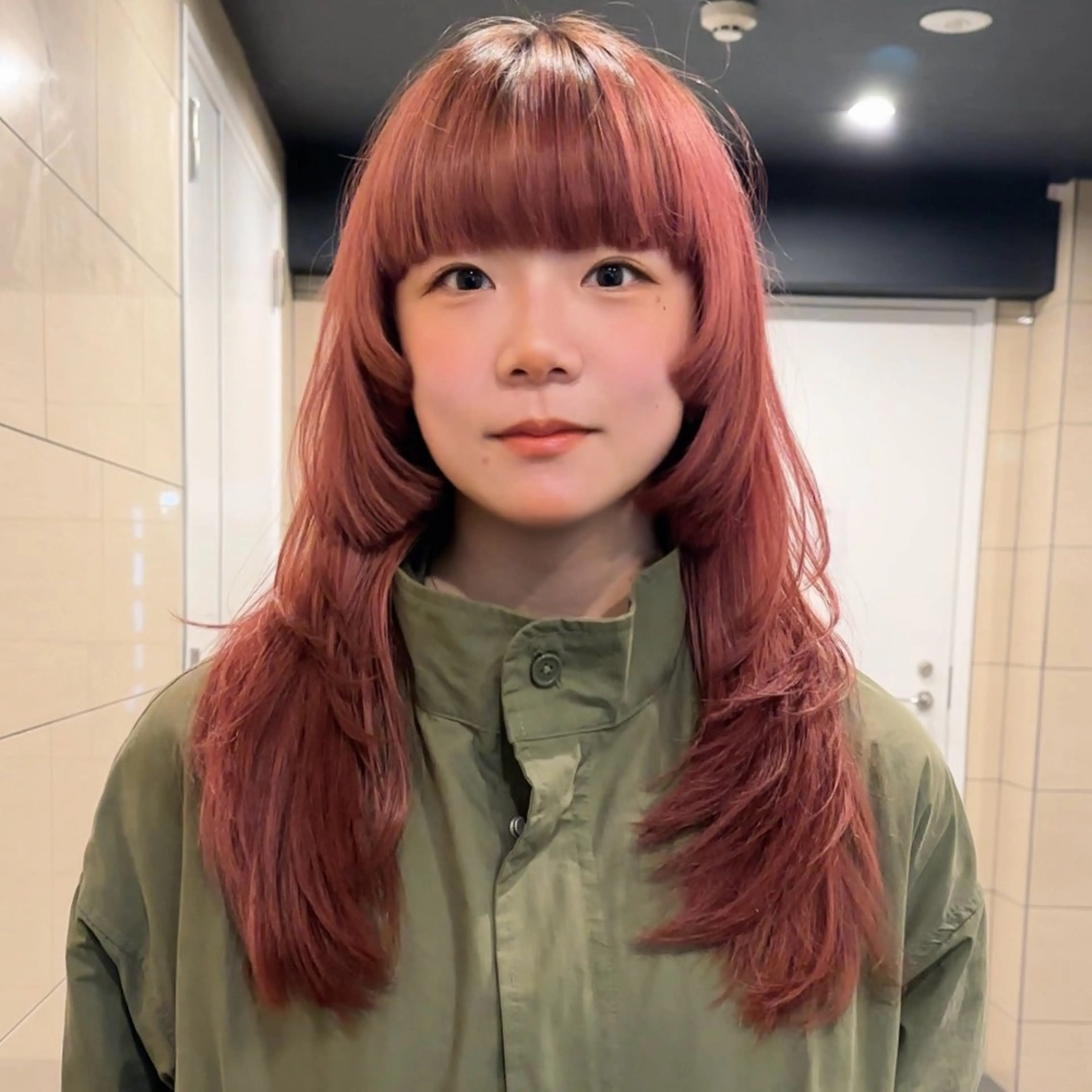 ロング 岸本 理希のヘアスタイル