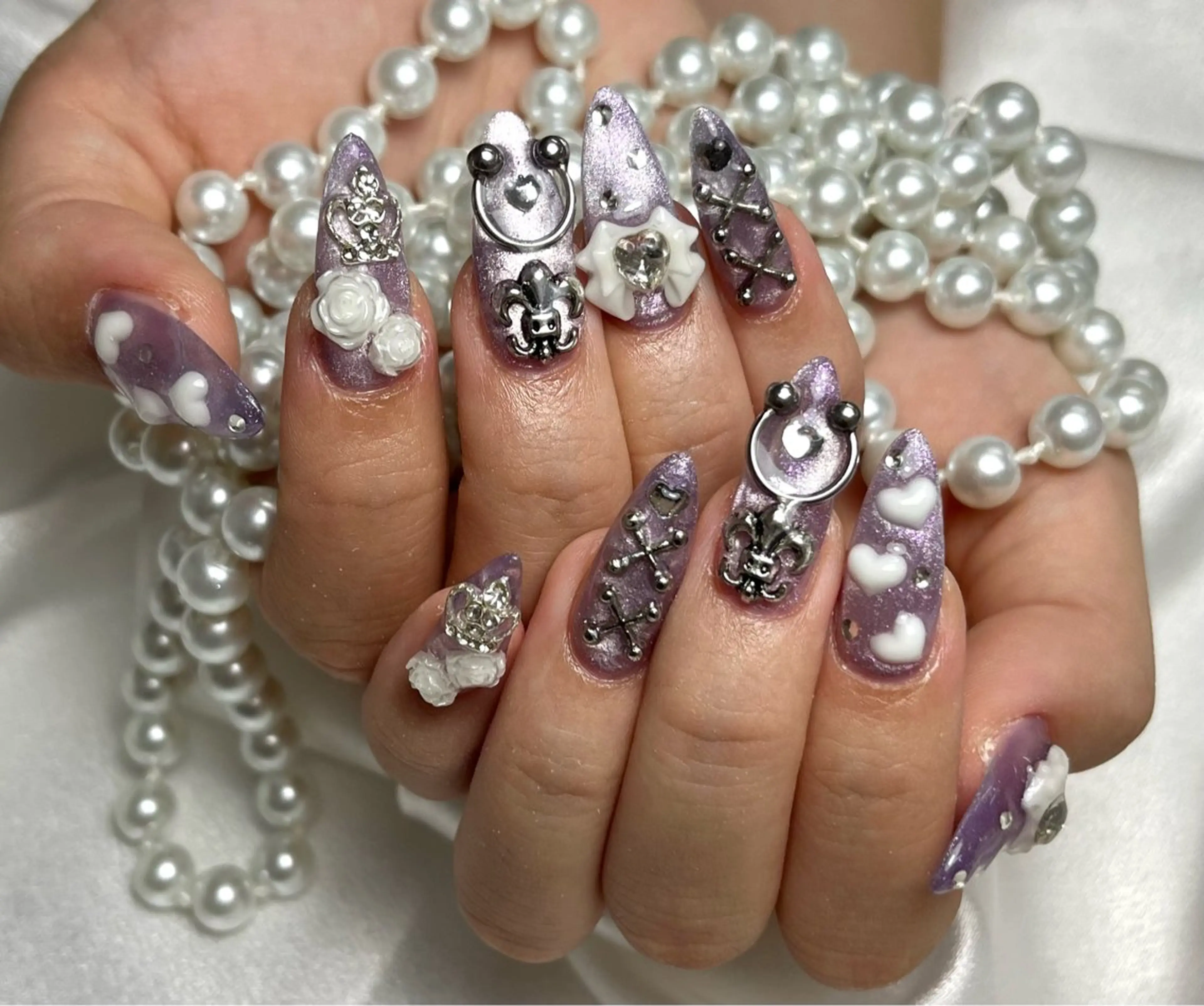 ネイル アートネイル オーロラネイル ガーリー キラキラネイル 韓国ネイル 中野 REIのネイルデザイン