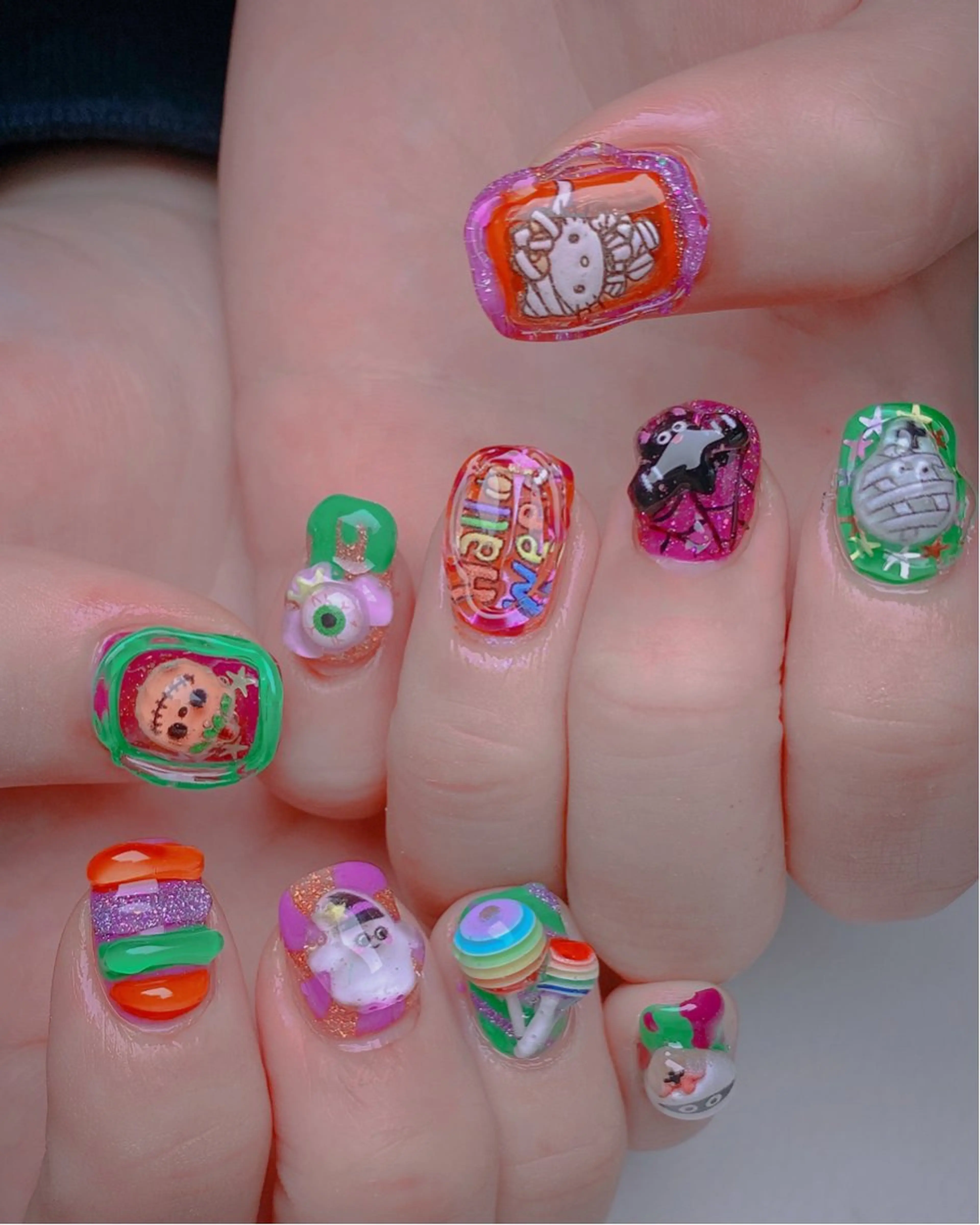 ネイル JINI NAIL所属・ジニ ネイルのネイルデザイン