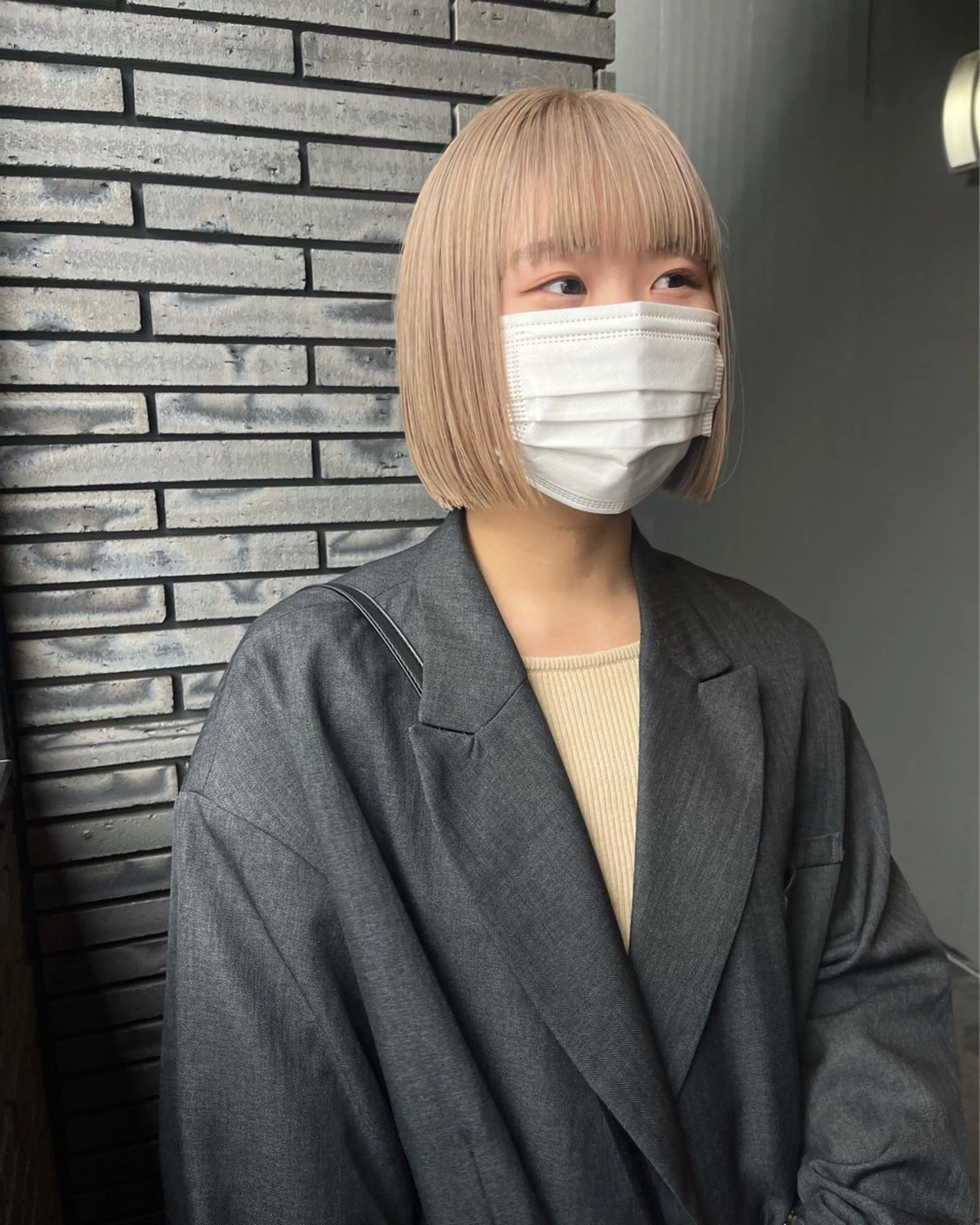 ショート カラー ブリーチ ブロンド ホワイトブロンド ボブ ヘアカラー ケアブリーチ/ボブ/ honoのヘアスタイル