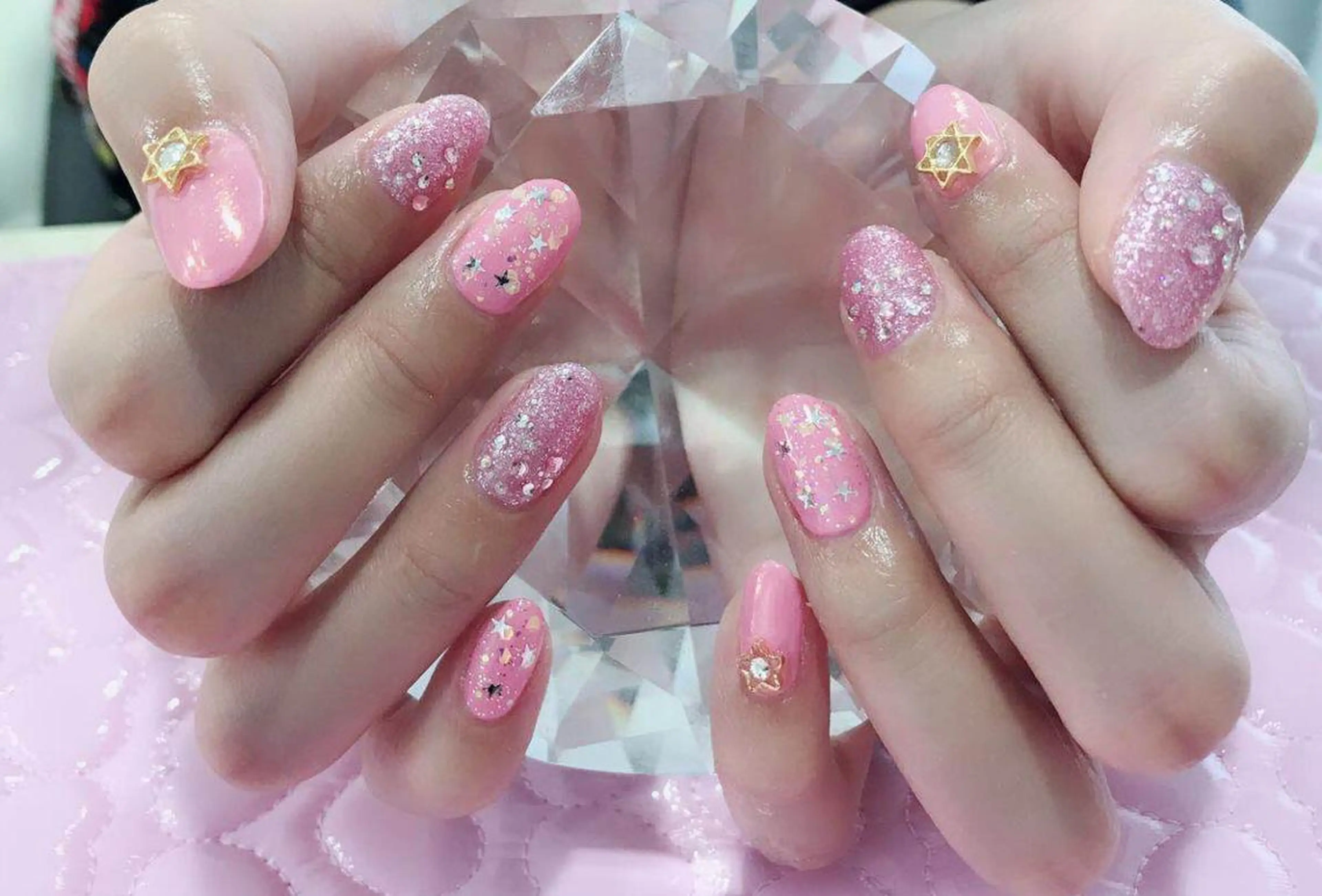 ネイル マツエク・マツパ AB マツエクネイルサロンのネイルデザイン