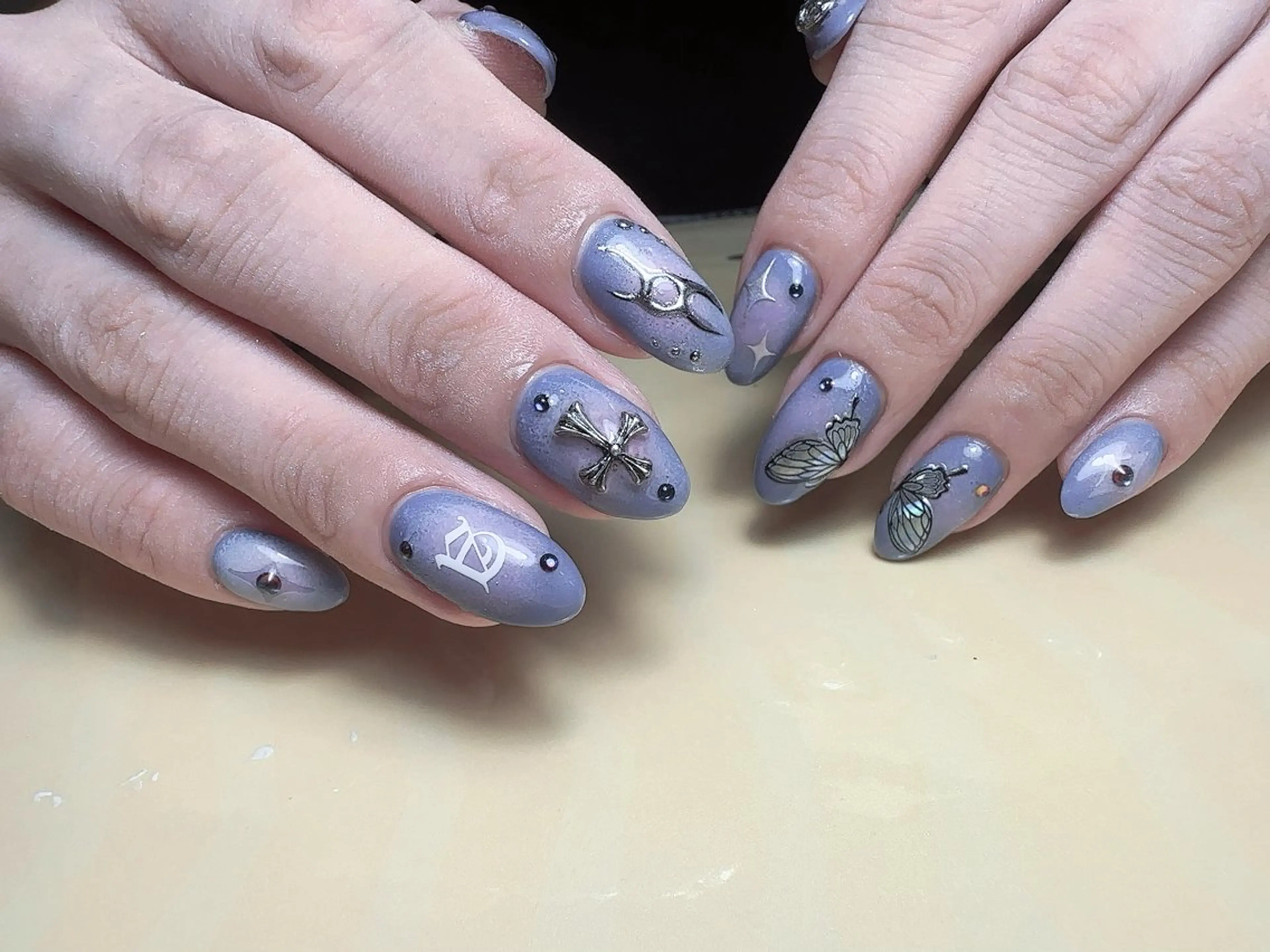 ネイル Eveネイル チップスカルプ専門店のネイルデザイン