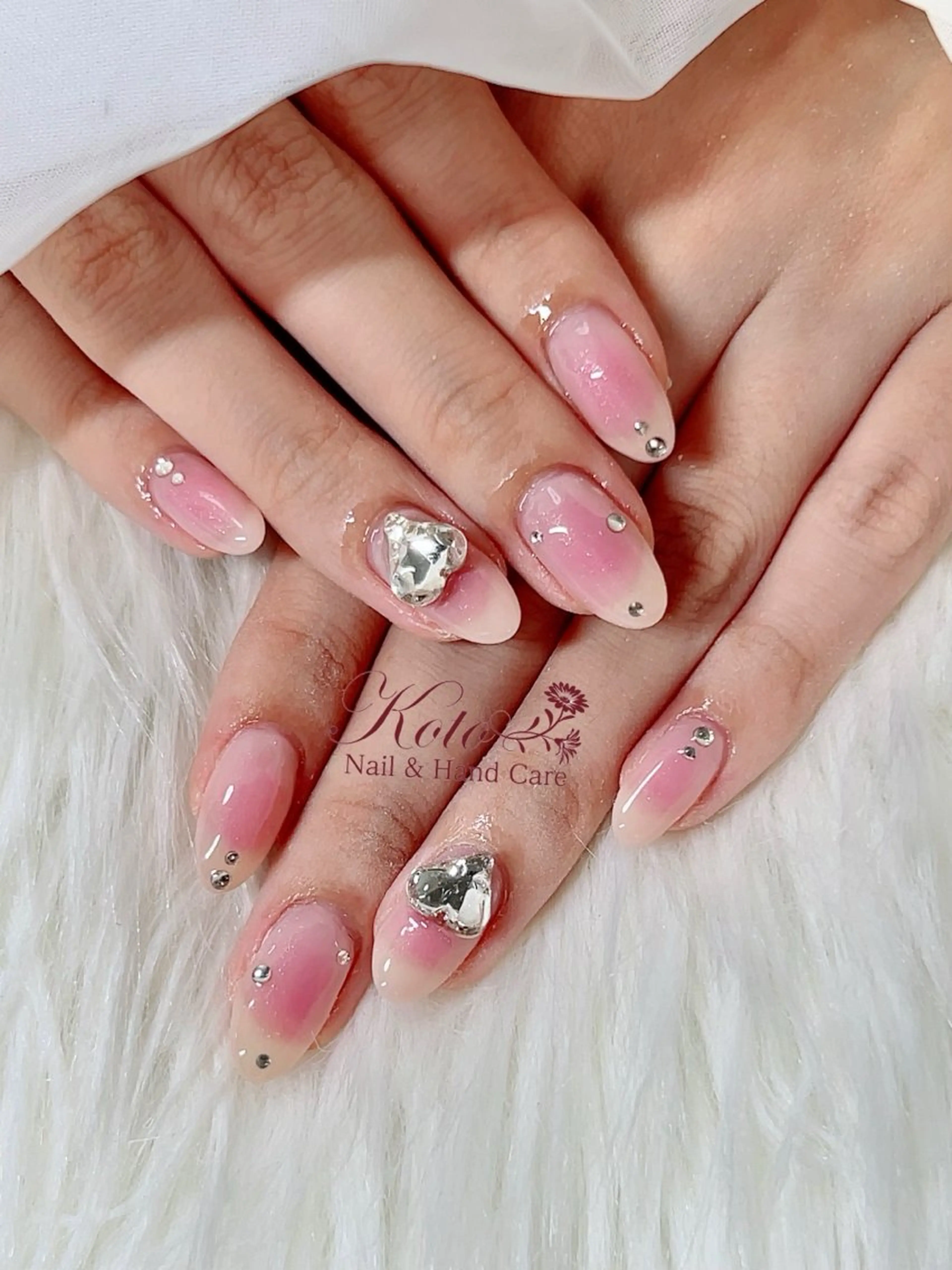 ネイル 長さ出し ジェルネイル 持ち込み ニュアンスネイル 赤色 ハンドネイル Nail Salon KOTOのネイルデザイン