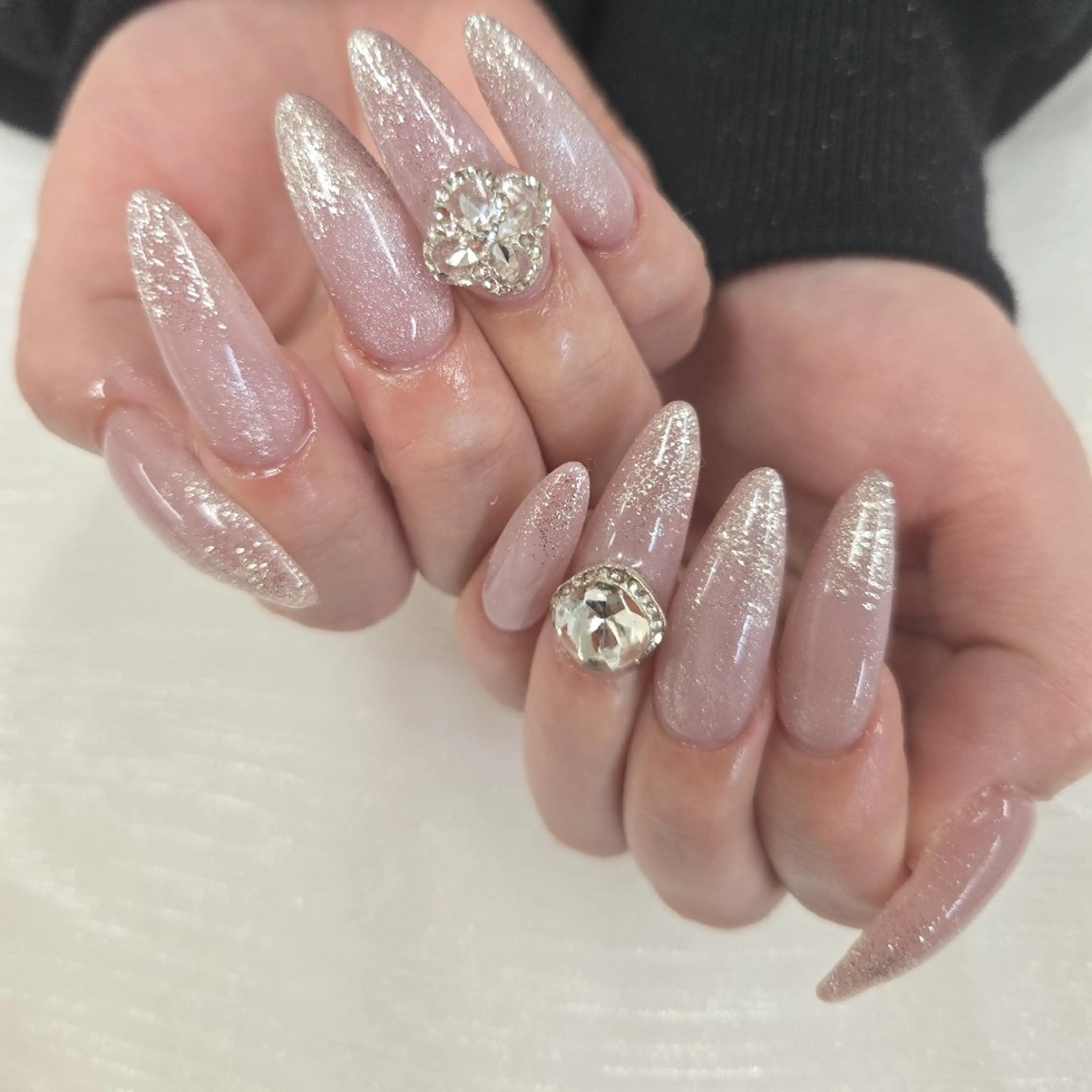 ネイル アートネイル オーロラネイル チークネイル ジェルネイル グラデーション ハンドネイル 河野ちえ (雑誌掲載サロン)のネイルデザイン