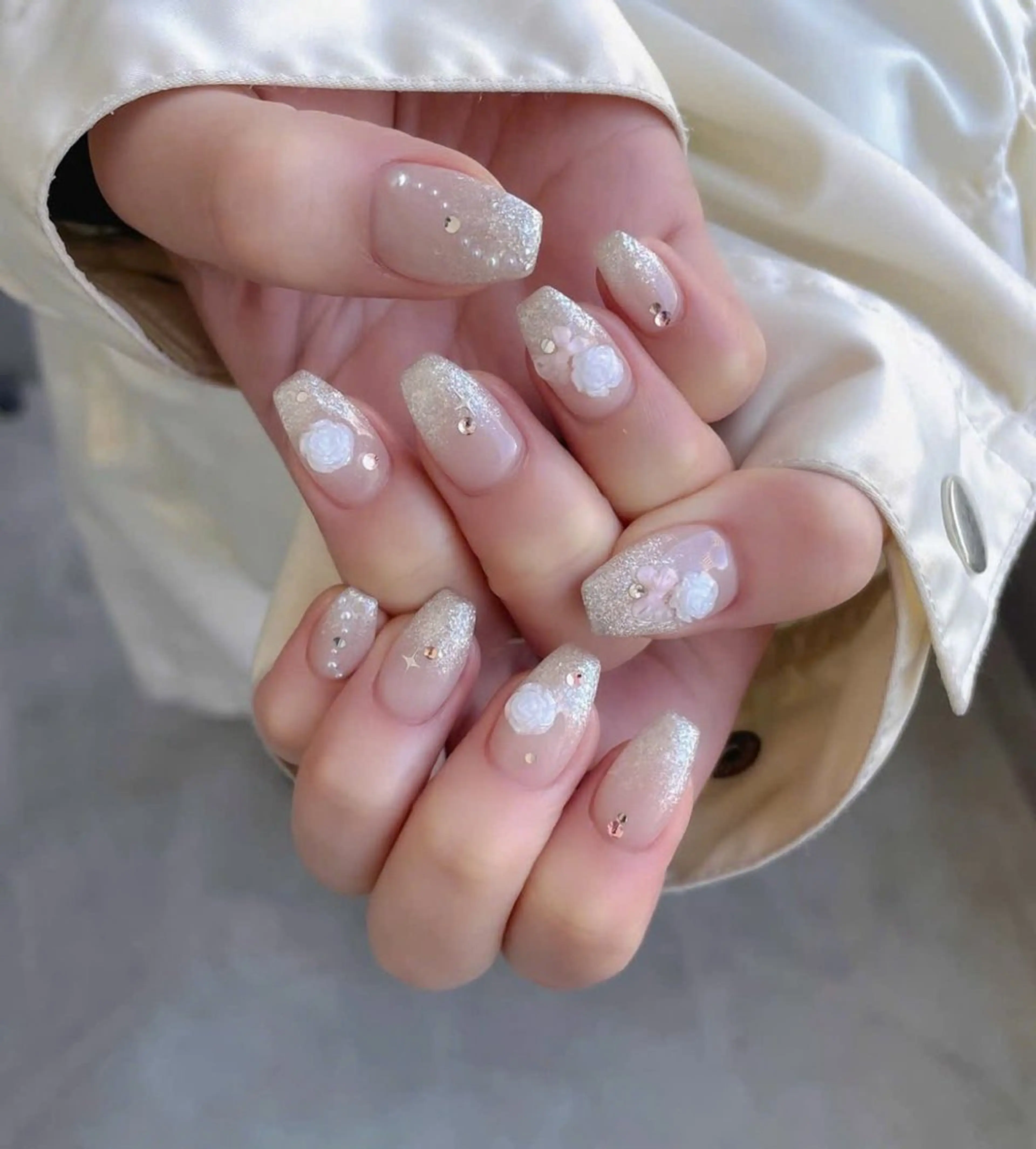 ネイル フラッシュネイル フレンチネイル グラデーション キラキラネイル 韓国ネイル Lina nail所属・Luna 池袋のネイルデザイン