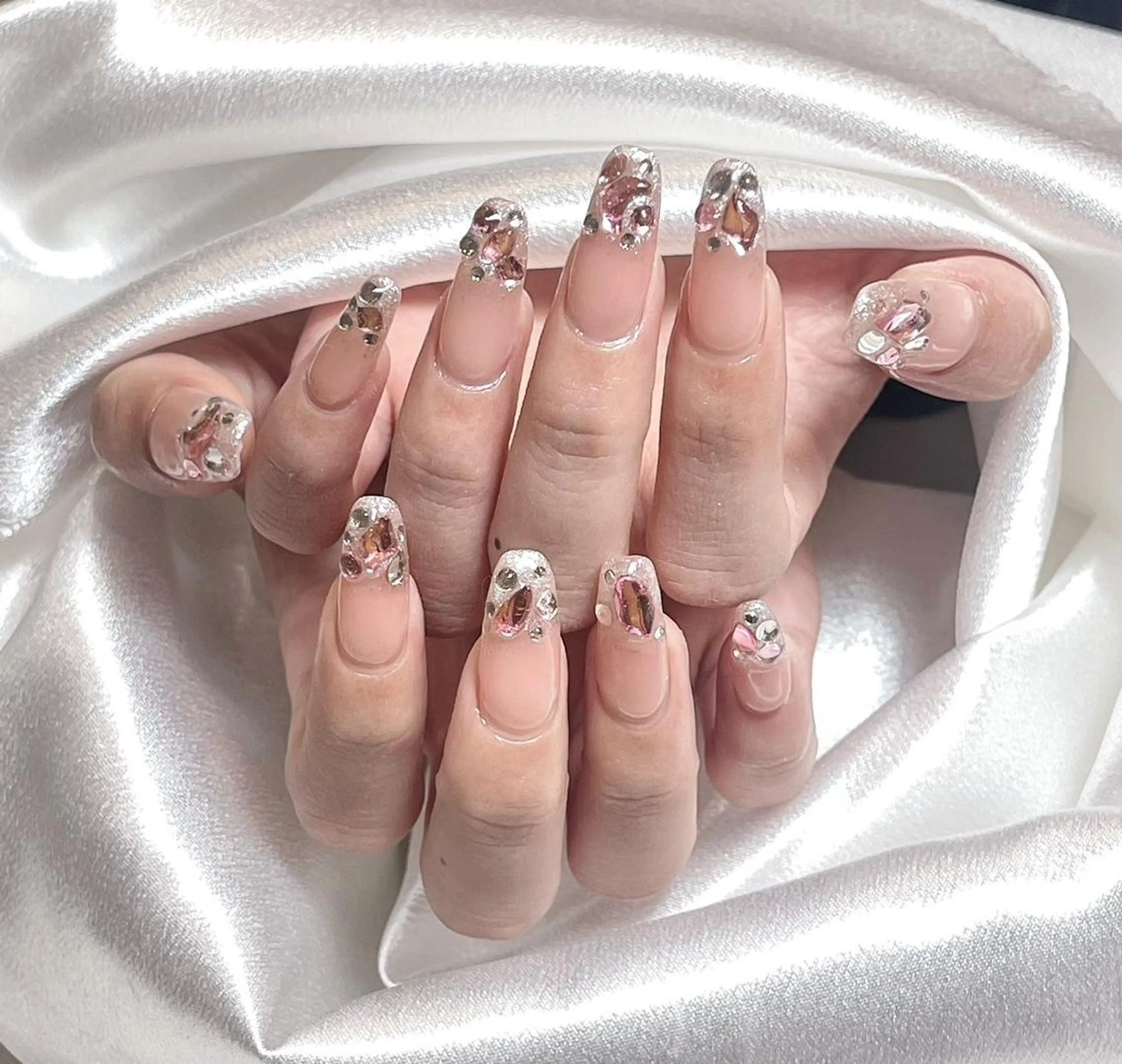 ネイル RAFFINE haru🦋🩵のネイルデザイン