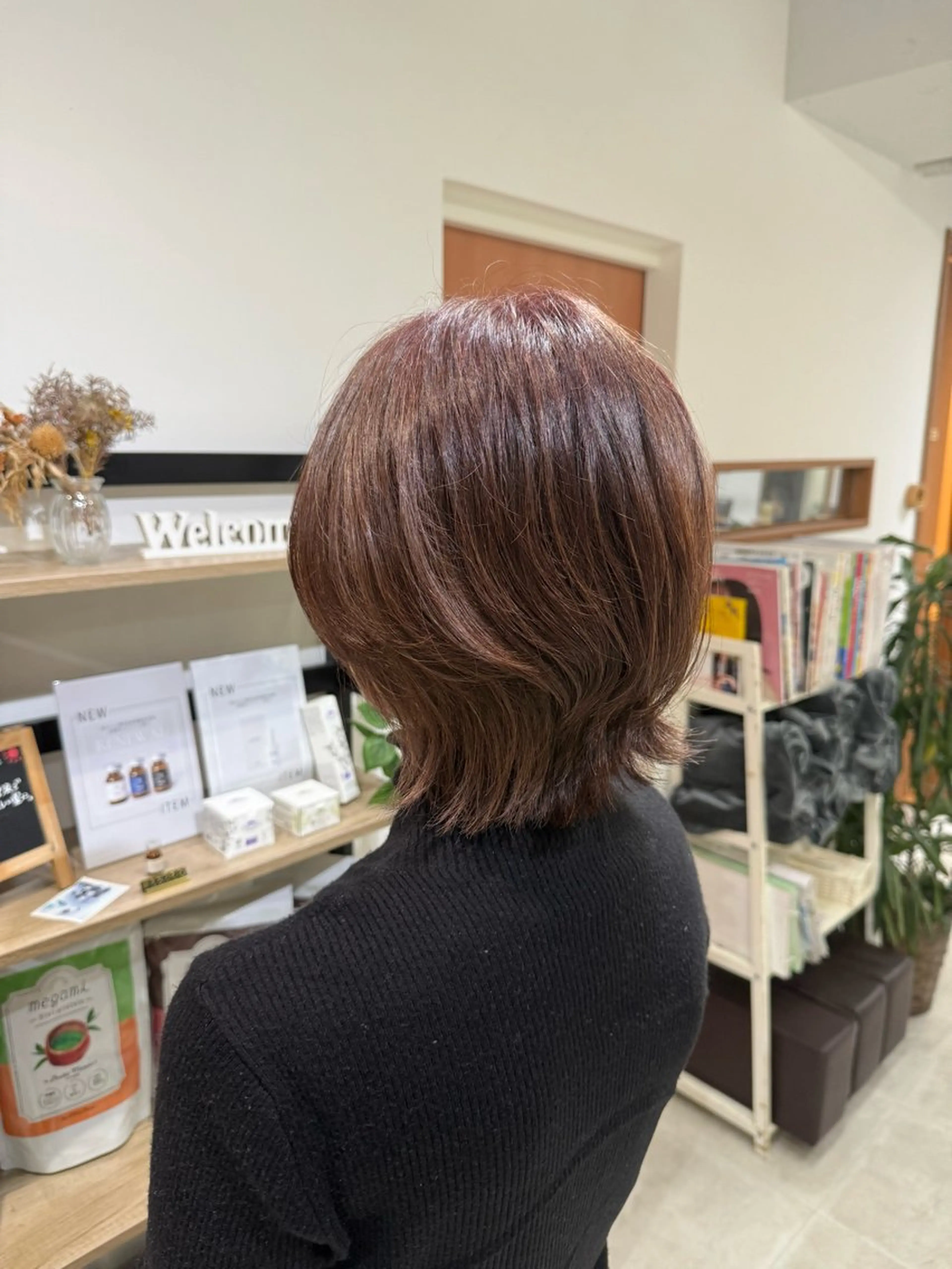 ミディアム カラー カット ヘアカラー 島 歩那のヘアスタイル