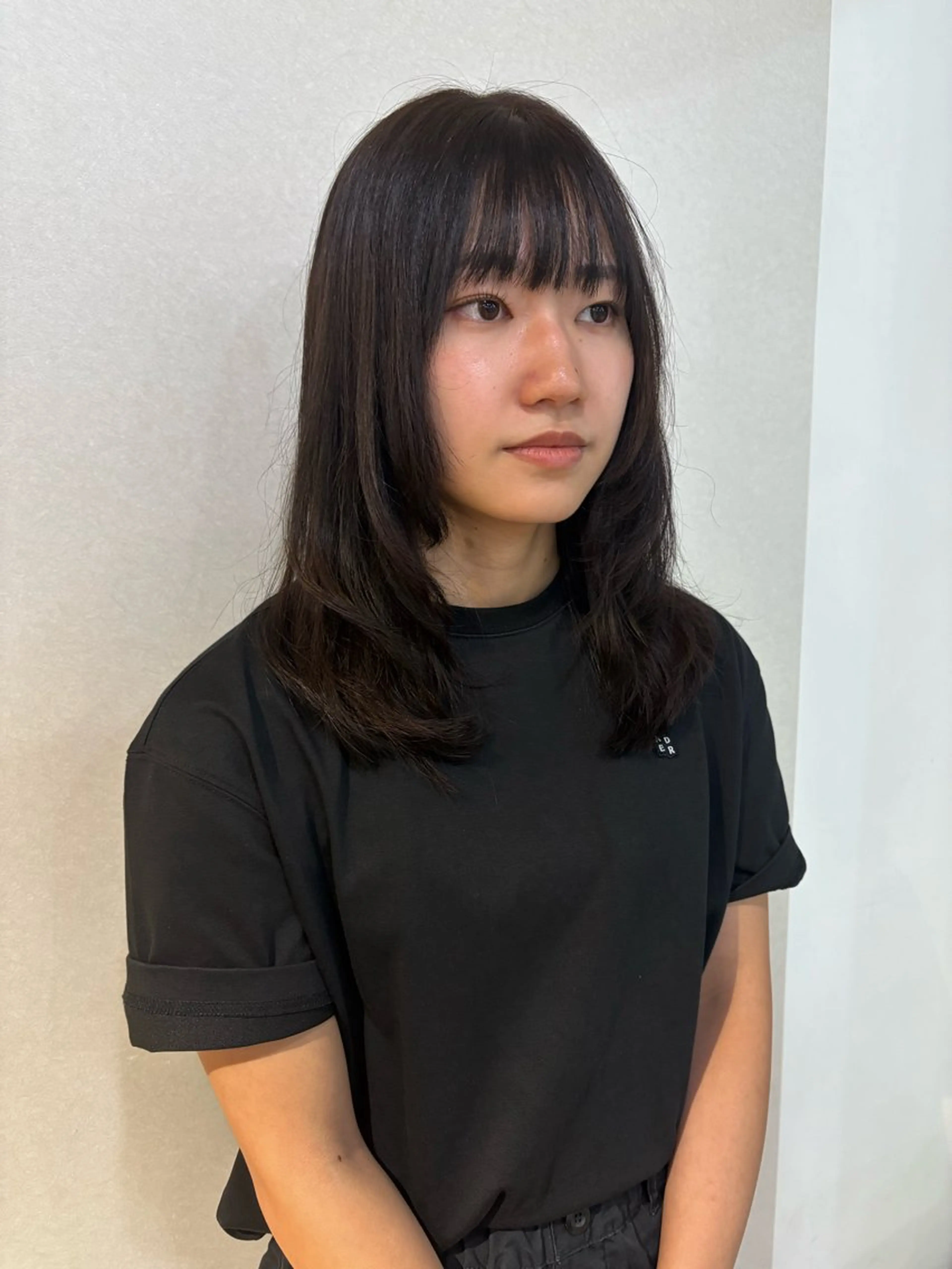 ミディアム レイヤー/ウルフ/ 縮毛矯正/照井友梨のヘアスタイル