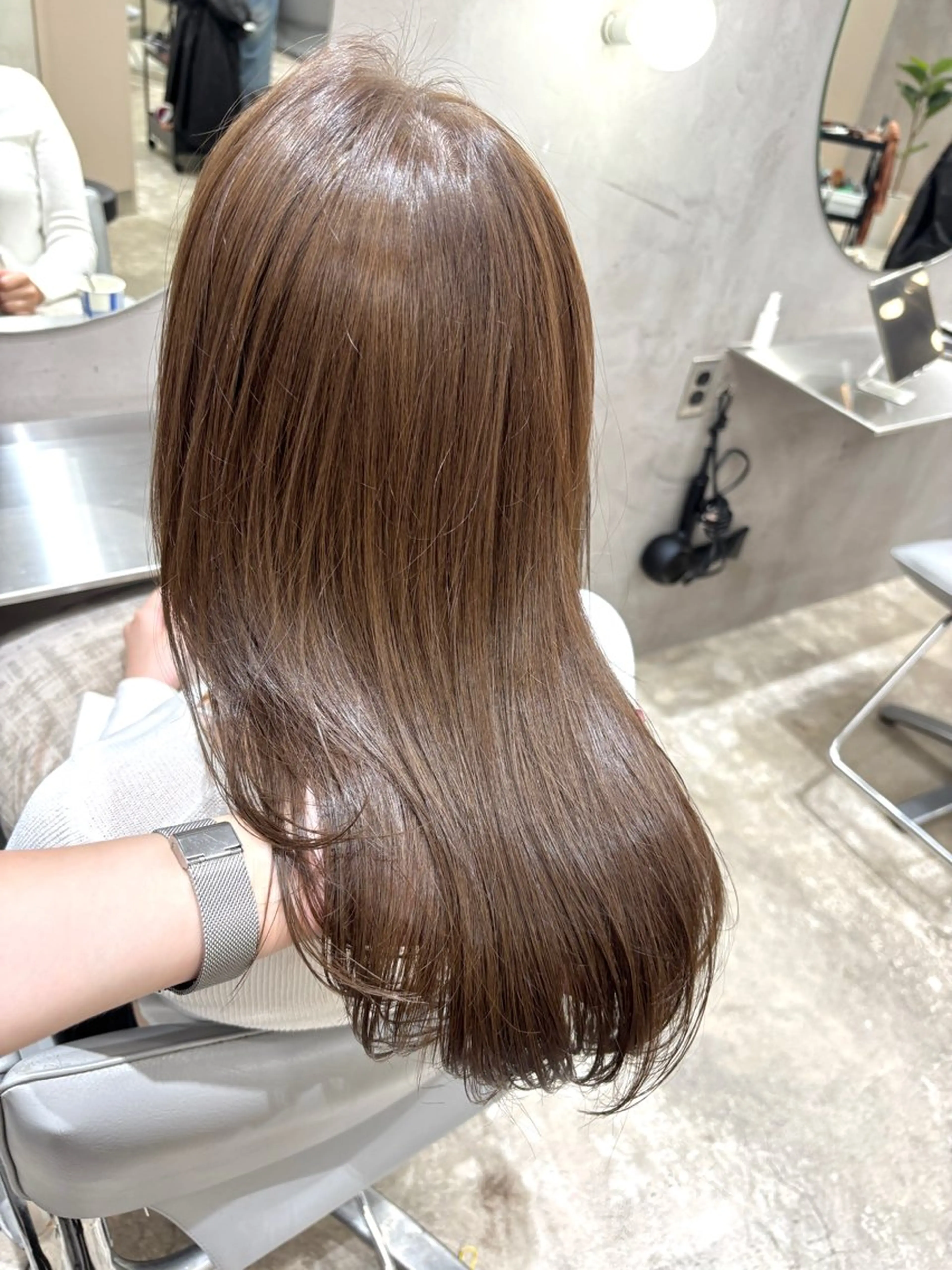 ロング カット ヘアカラー コトネ🫧 韓国風レイヤーカットのヘアスタイル