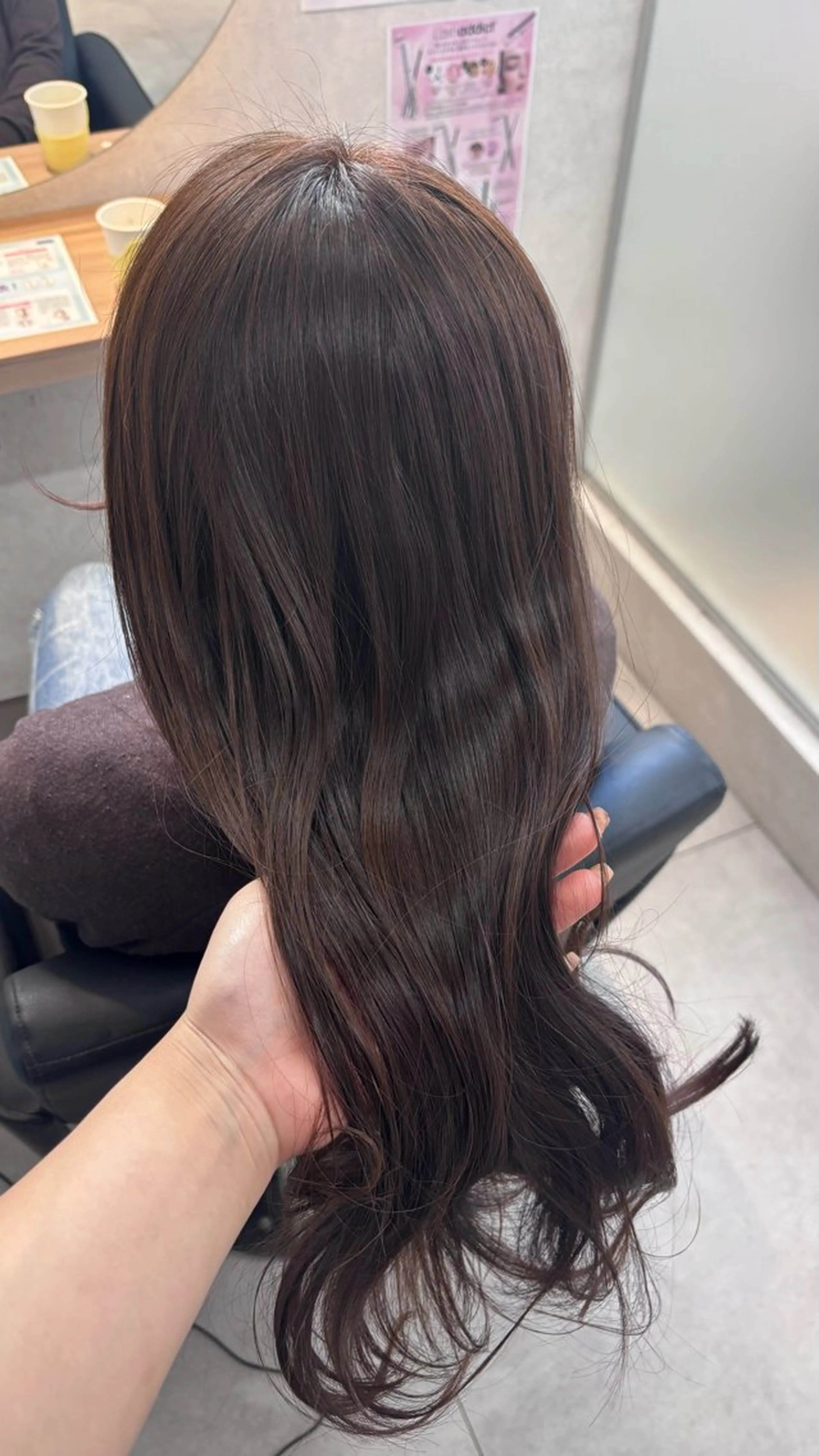 カラー ヘアカラー 米倉 陽菜のヘアスタイル