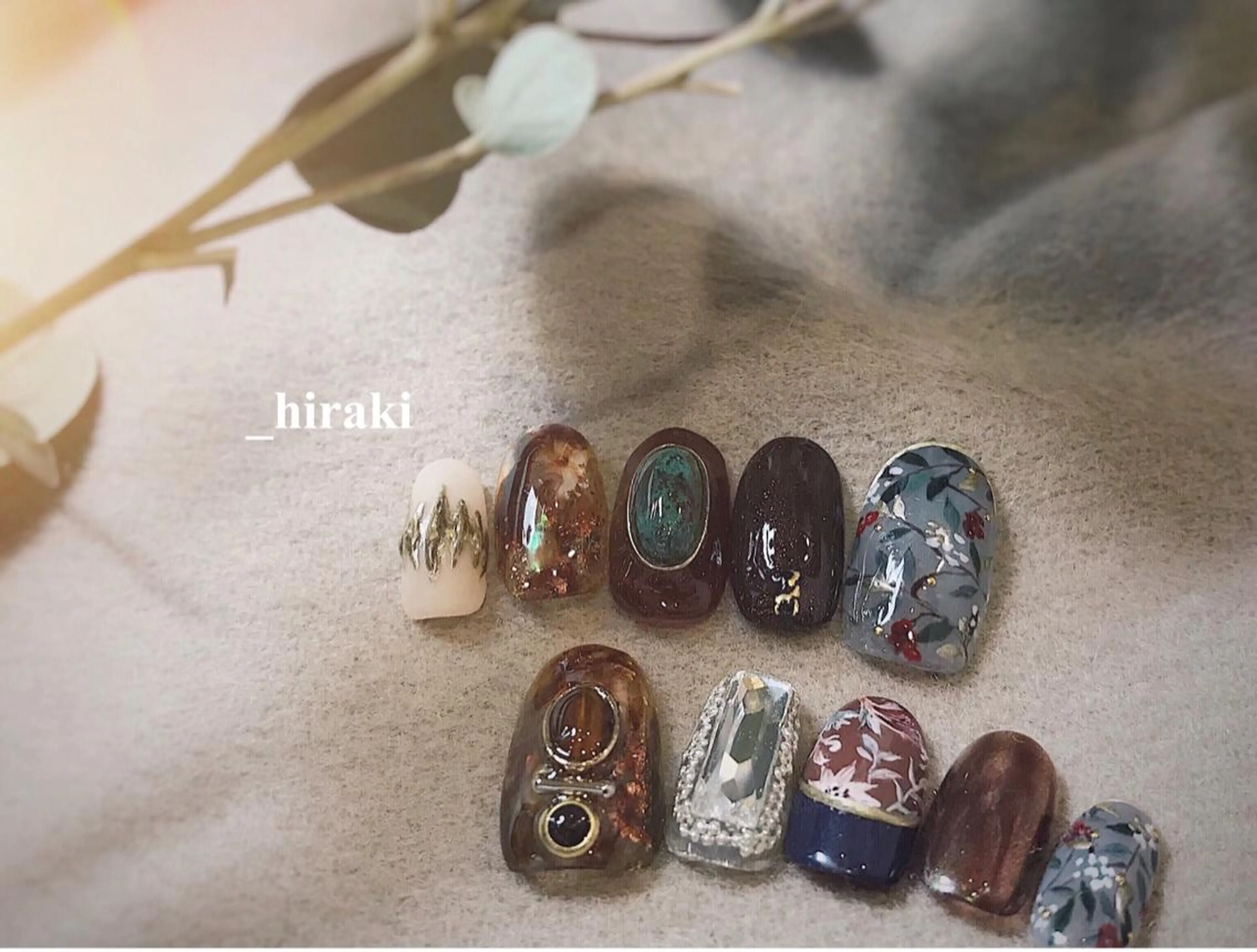 ネイル nail atelier AMBER所属・saori .の眉毛・アイブロウイメージ