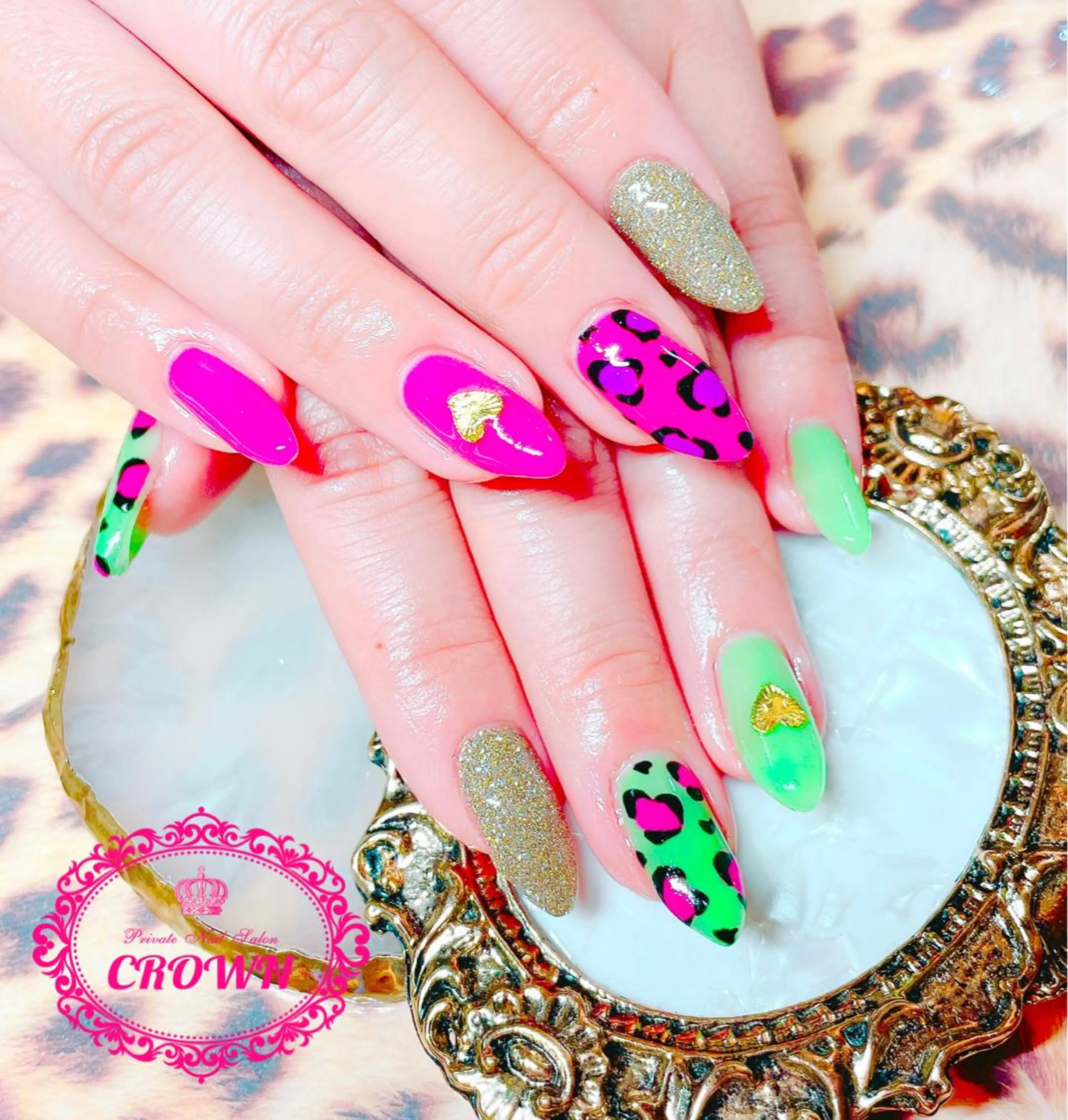 ネイル CROWN プライベートサロンのネイルデザイン