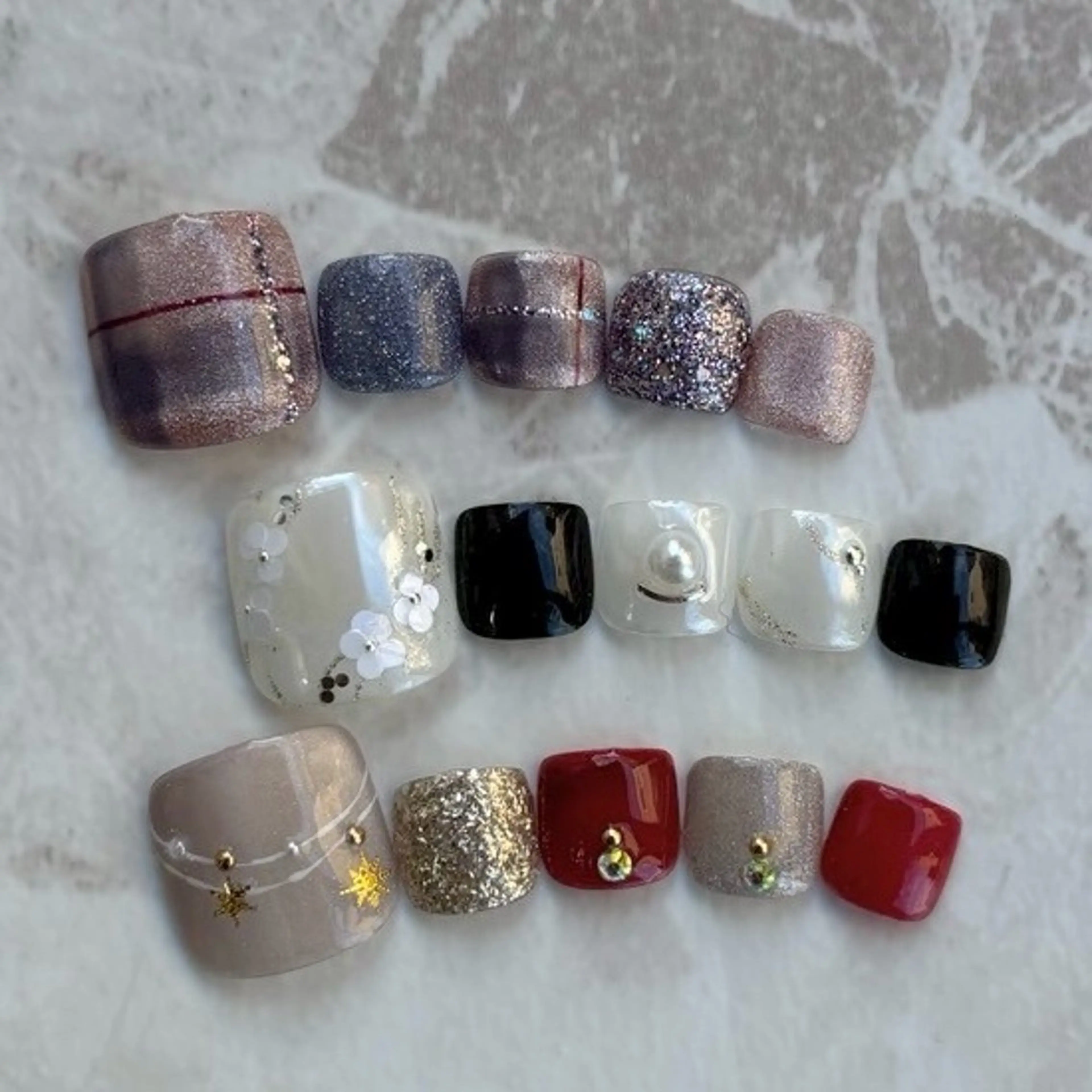 【オフ有】🌷3種の選べるフット定額デザインの写真