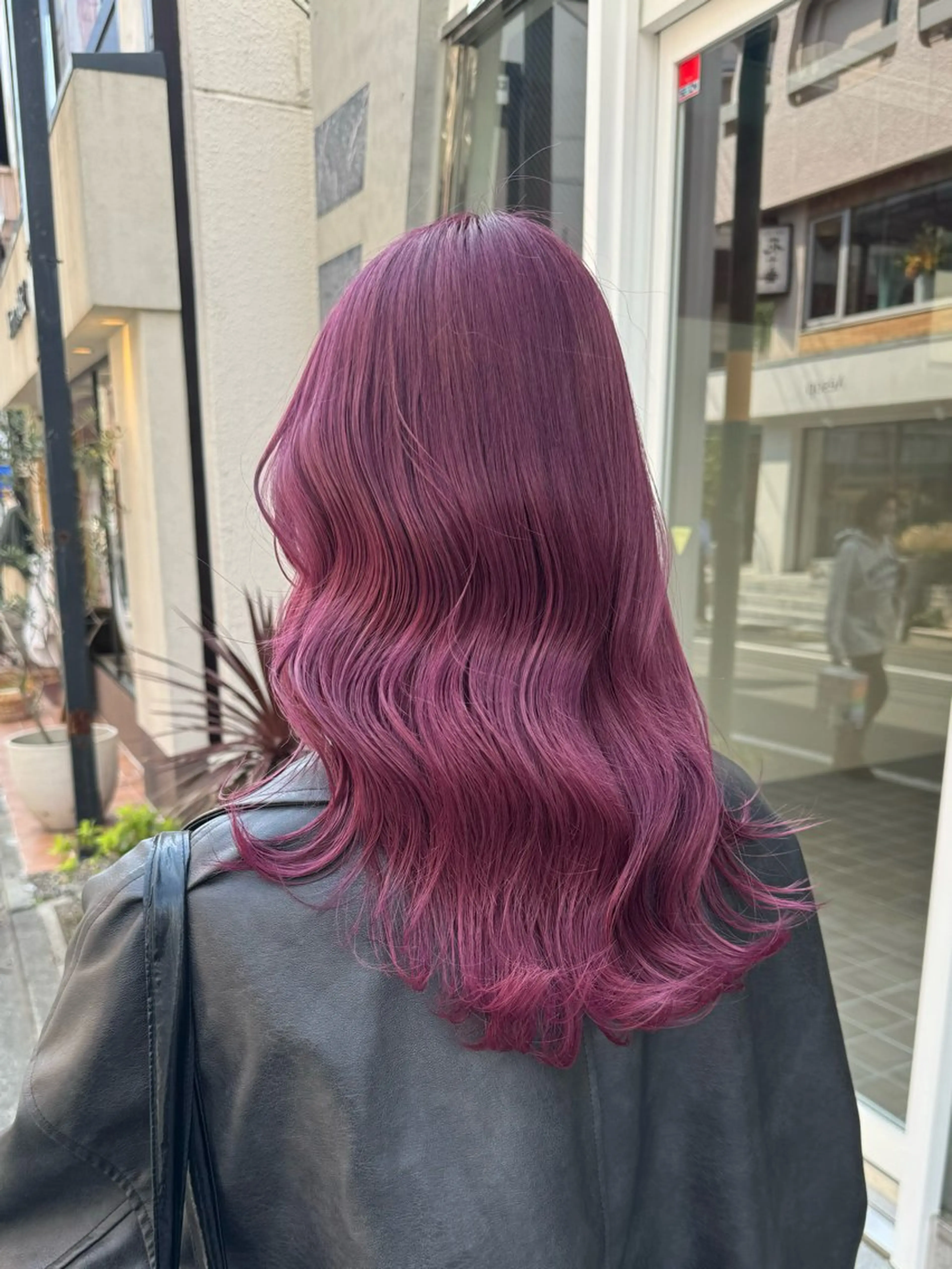 セミロング 似合わせカット BUZZ bee所属・パーソナルカラー/ 小顔カット/小出朋哉のヘアスタイル