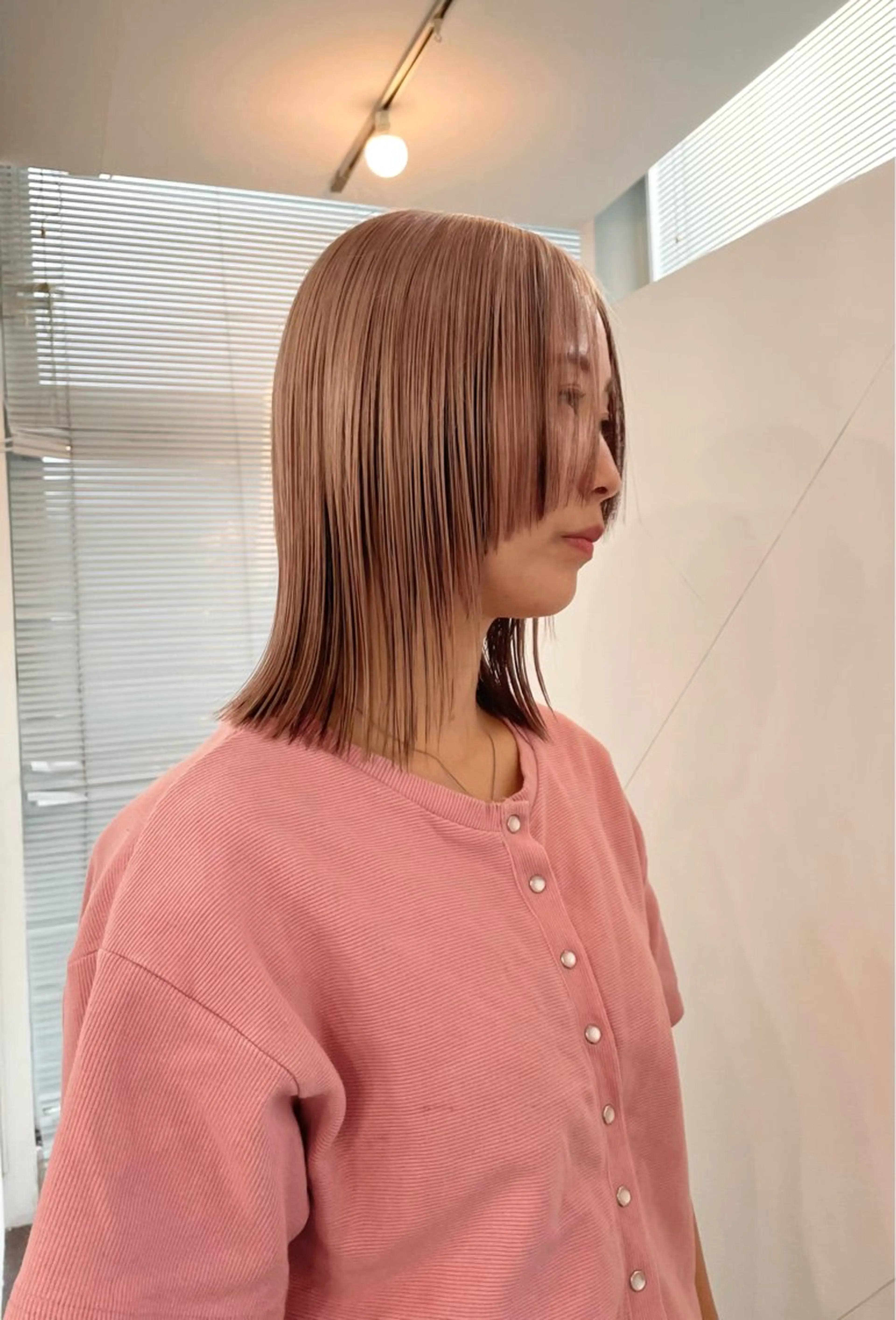 ミディアム カラー ヘアカラー トリートメント chiharu ボブ/レイヤーのヘアスタイル