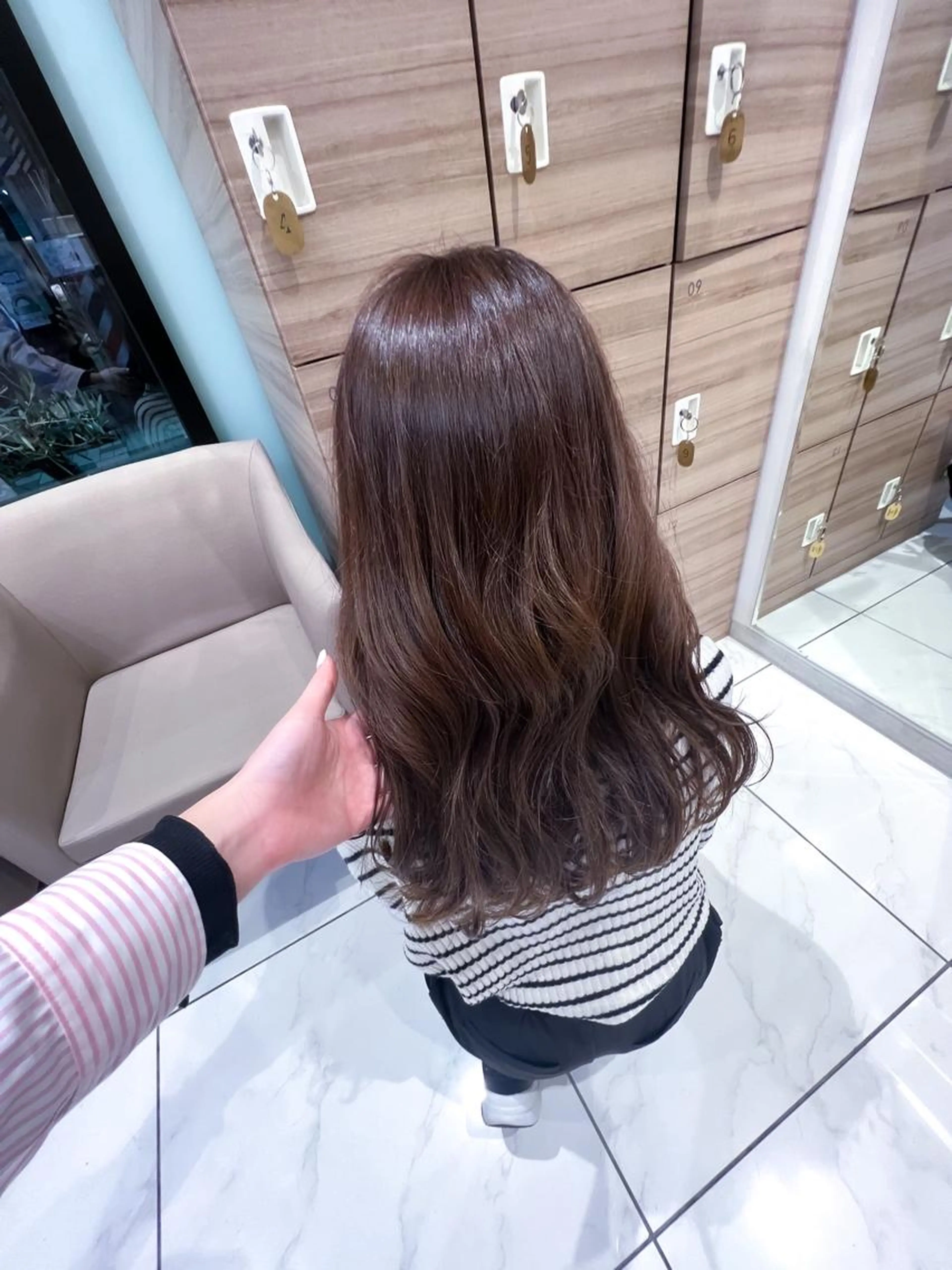 【🫧透明感たっぷり🫧】ブリーチなしで可愛くワンカラー🌿➕プチトリートメント付き✨✨【2時間前後】の写真