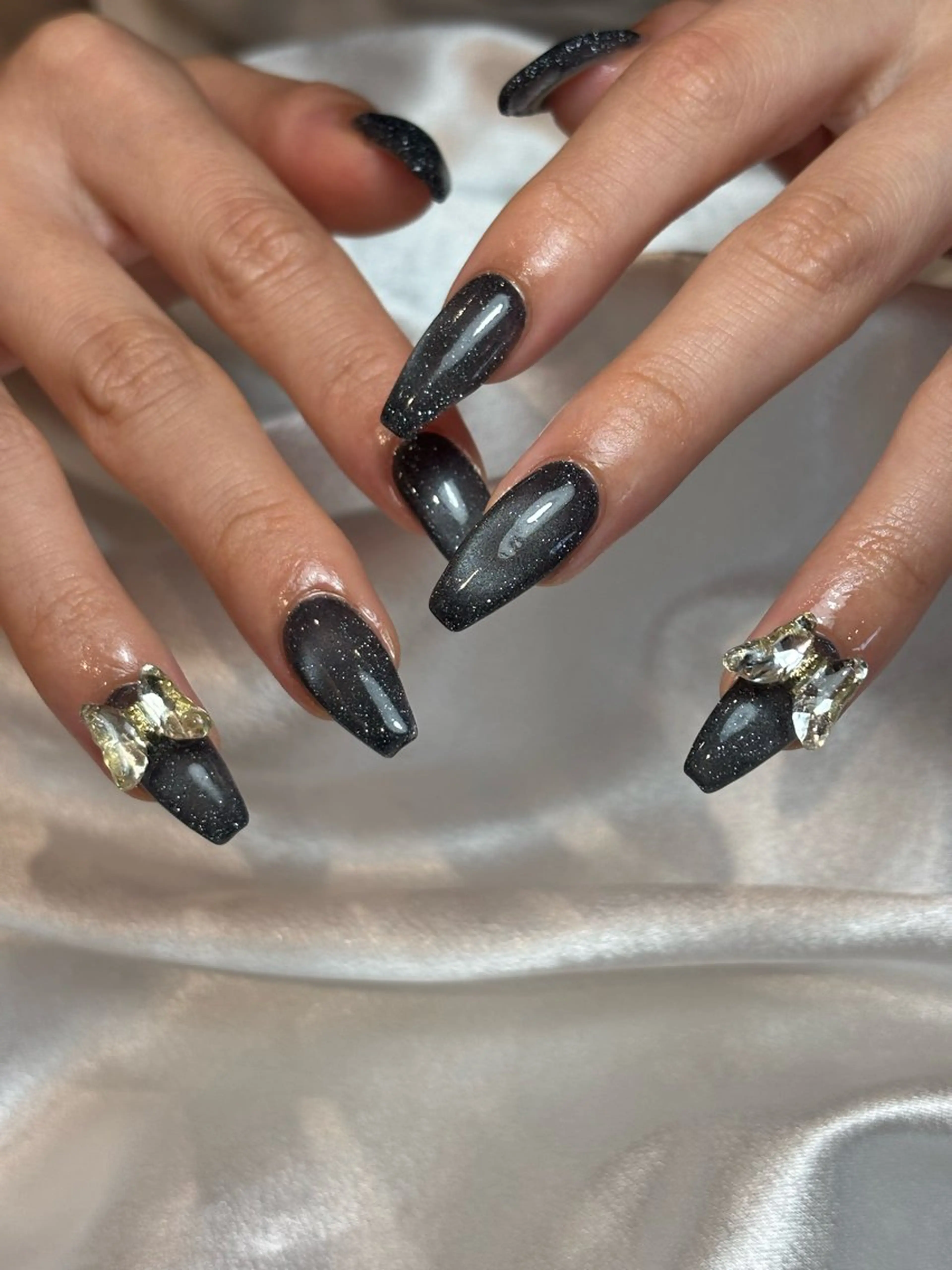 ネイル マグネットネイル ハンドネイル tote. airiのネイルデザイン