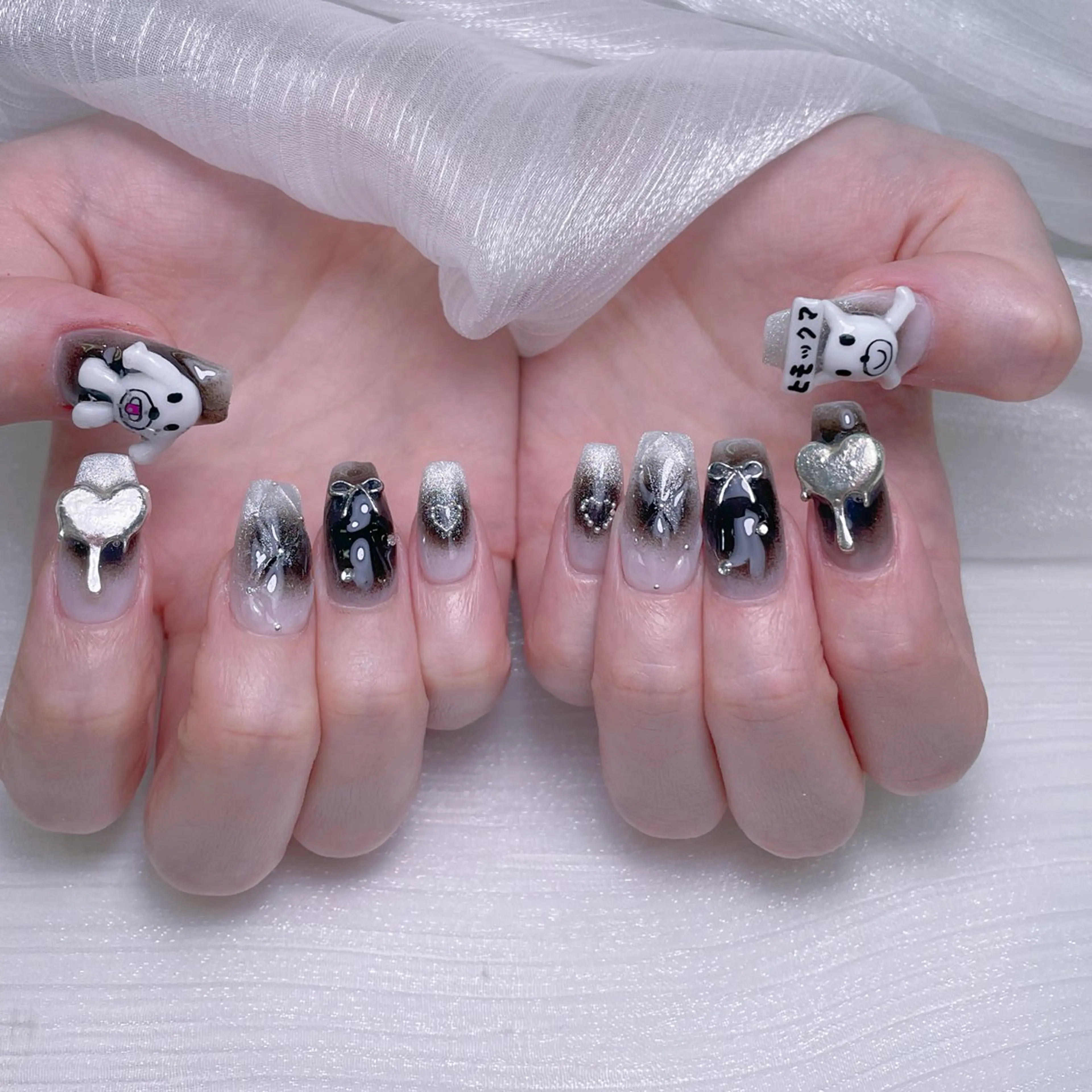 ネイル オーロラネイル フレンチネイル ハート 韓国ネイル レース ハンドネイル Melody Nail所属・Melody 3D/スカルプ専門店のネイルデザイン