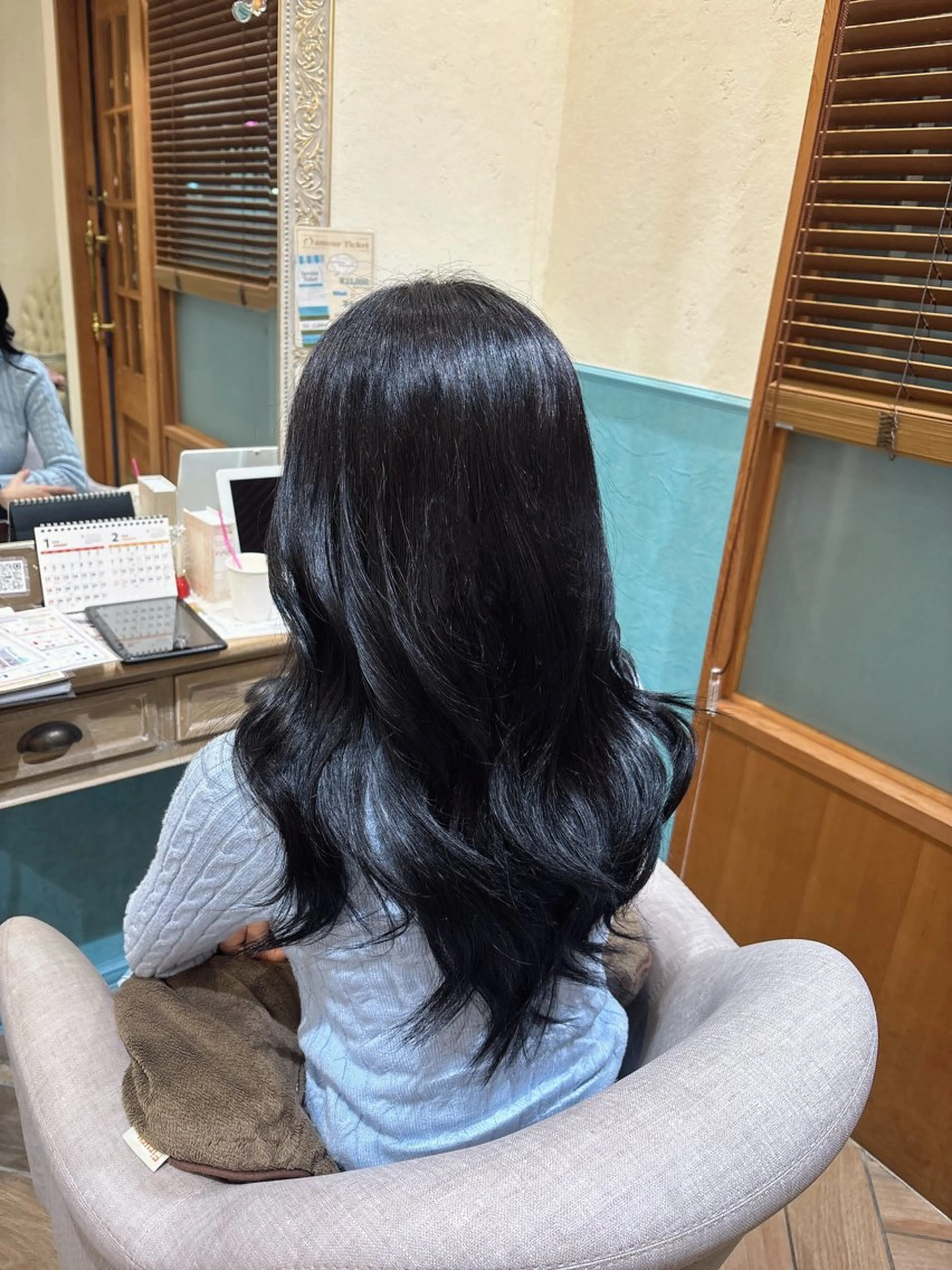 ロング カラー ヘアカラー トリートメント 河野 穂香のヘアスタイル