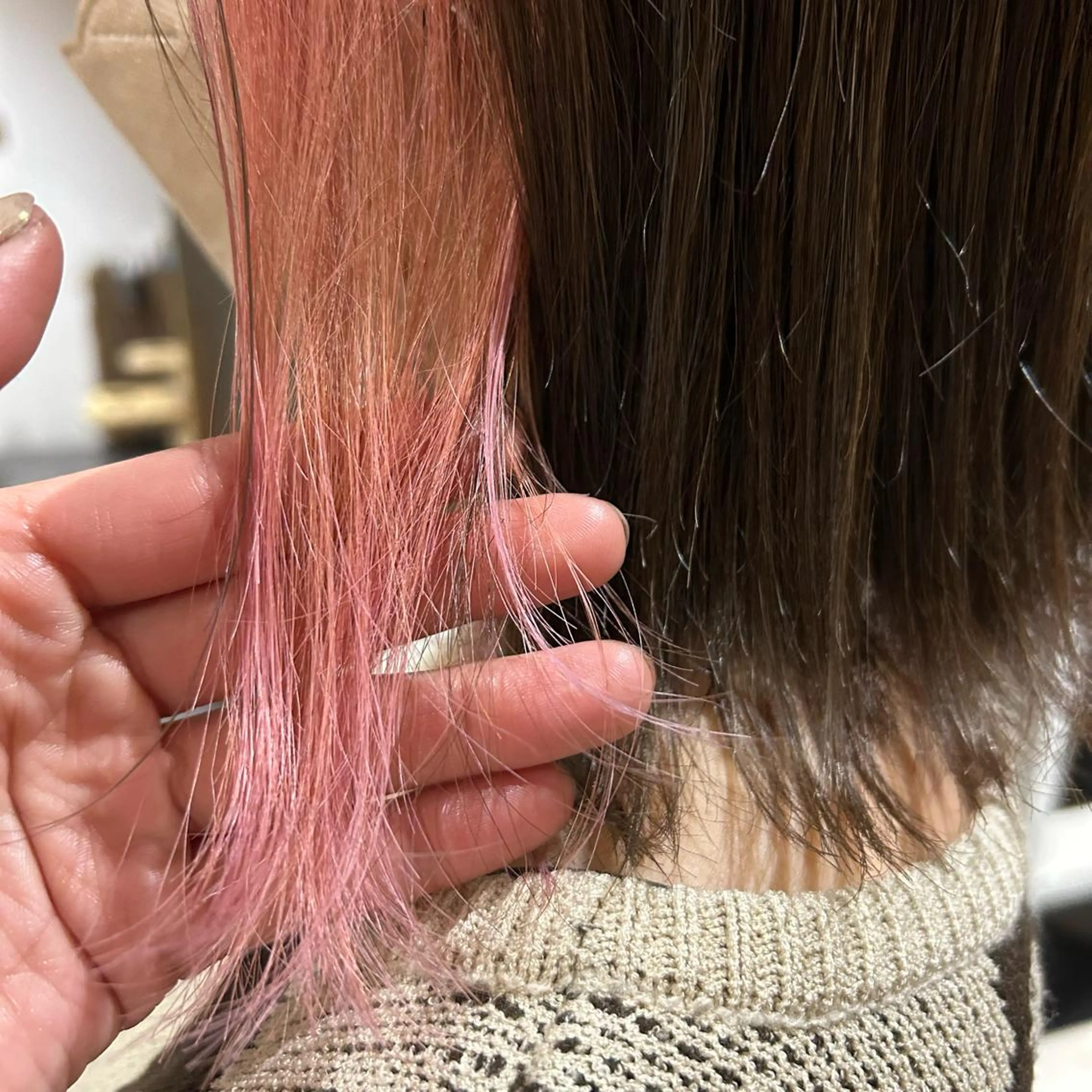 ミディアム 佐伯 真奈のヘアスタイル