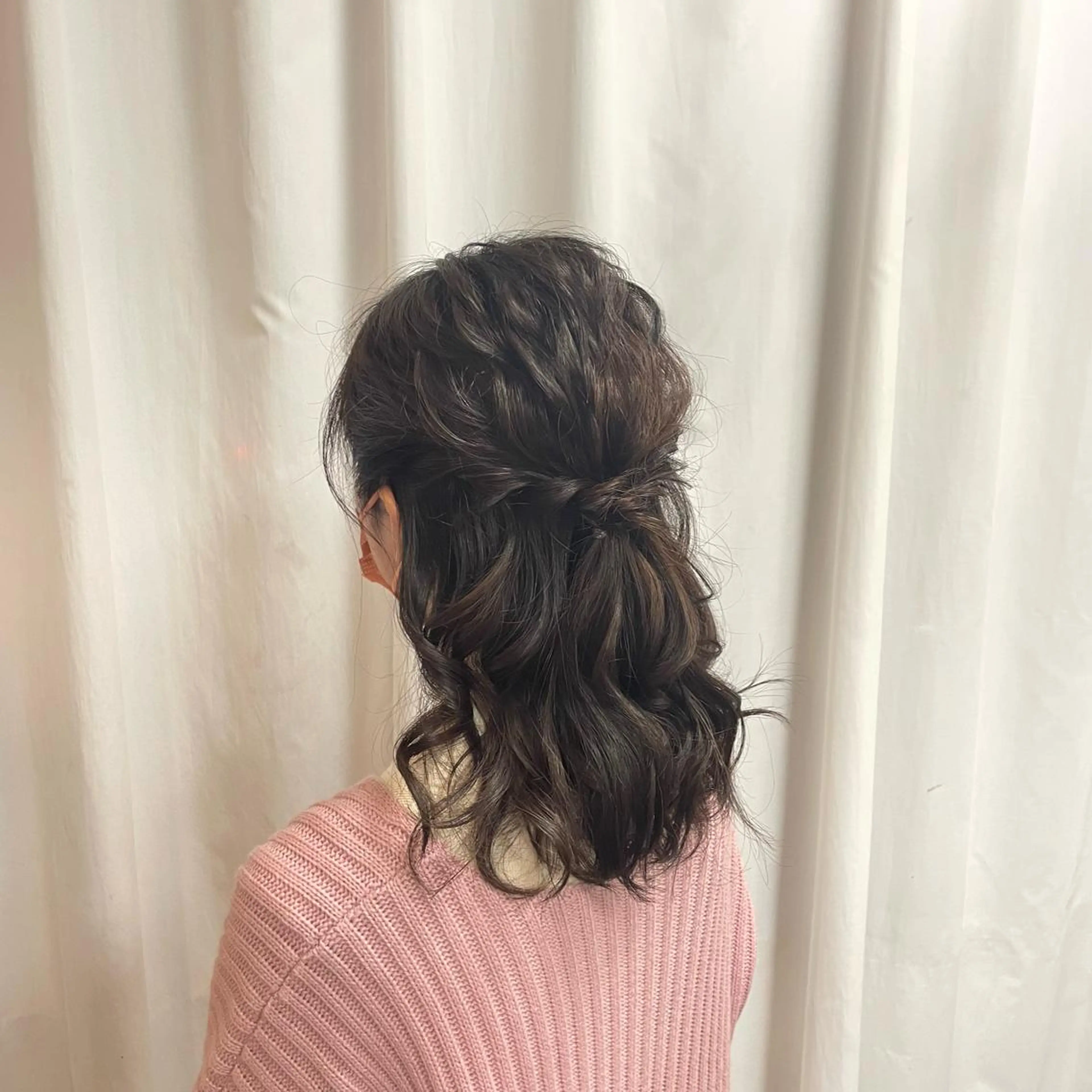 ヘアアレンジ ハーフアップ 金城 二千夏のヘアスタイル