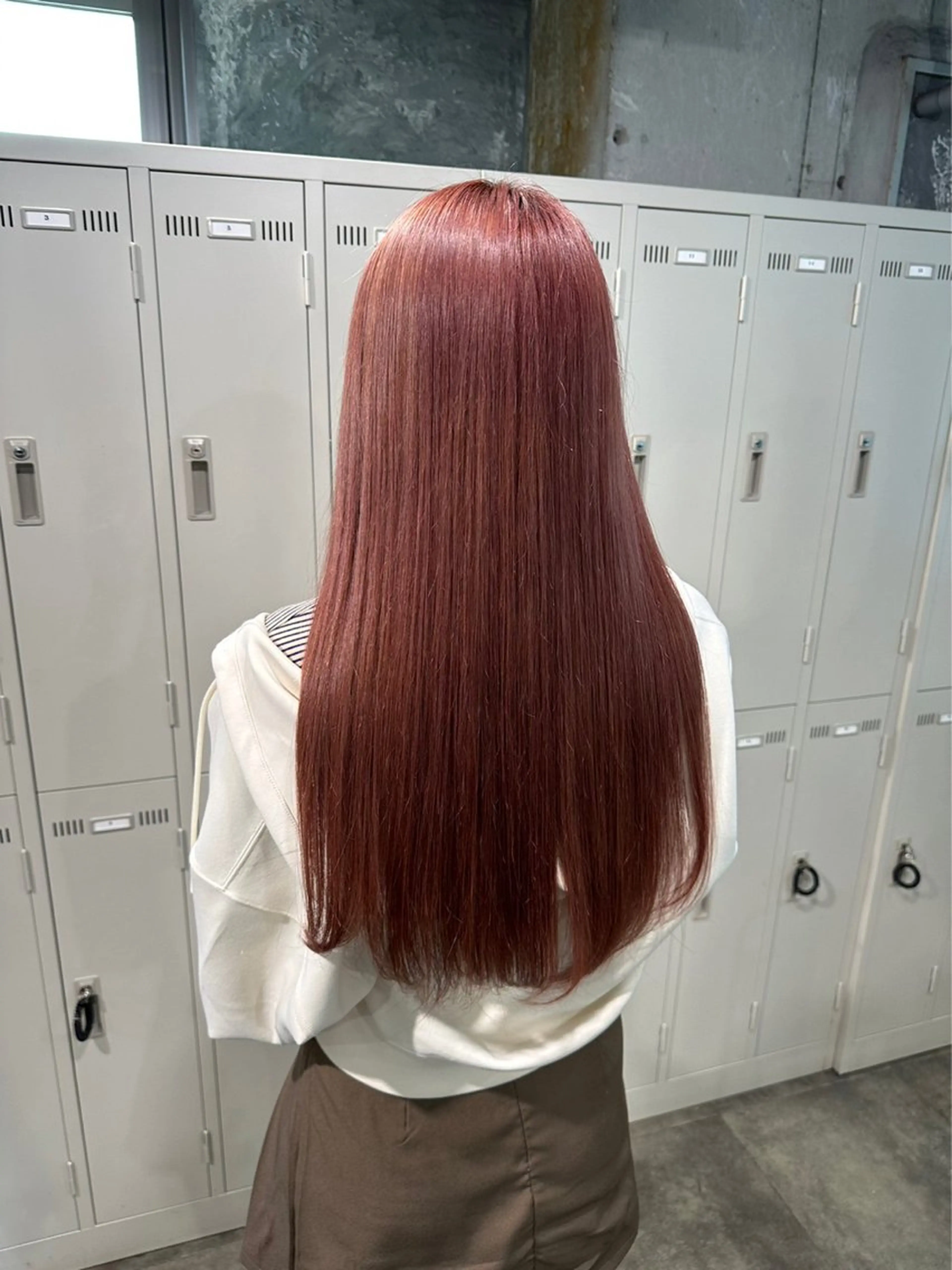 ロング カラー パーマ ヘアアレンジ メンズ メンズブリーチ メンズハイトーン ブリーチ ハイトーンカラー ピンクカラー 僕なら縮毛矯正してて もブリーチできますのヘアスタイル