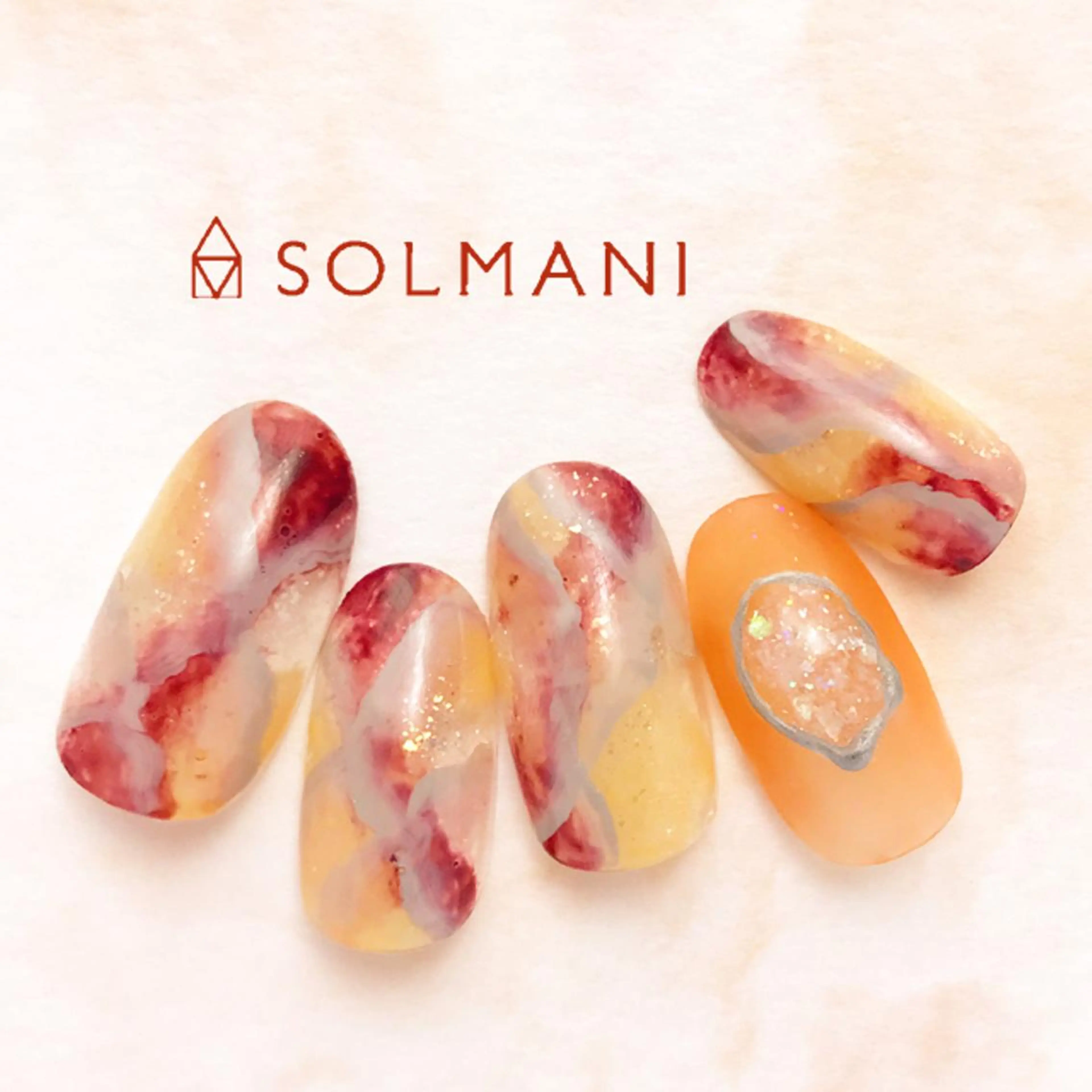 ネイル SOLMANI 予約担当のネイルデザイン