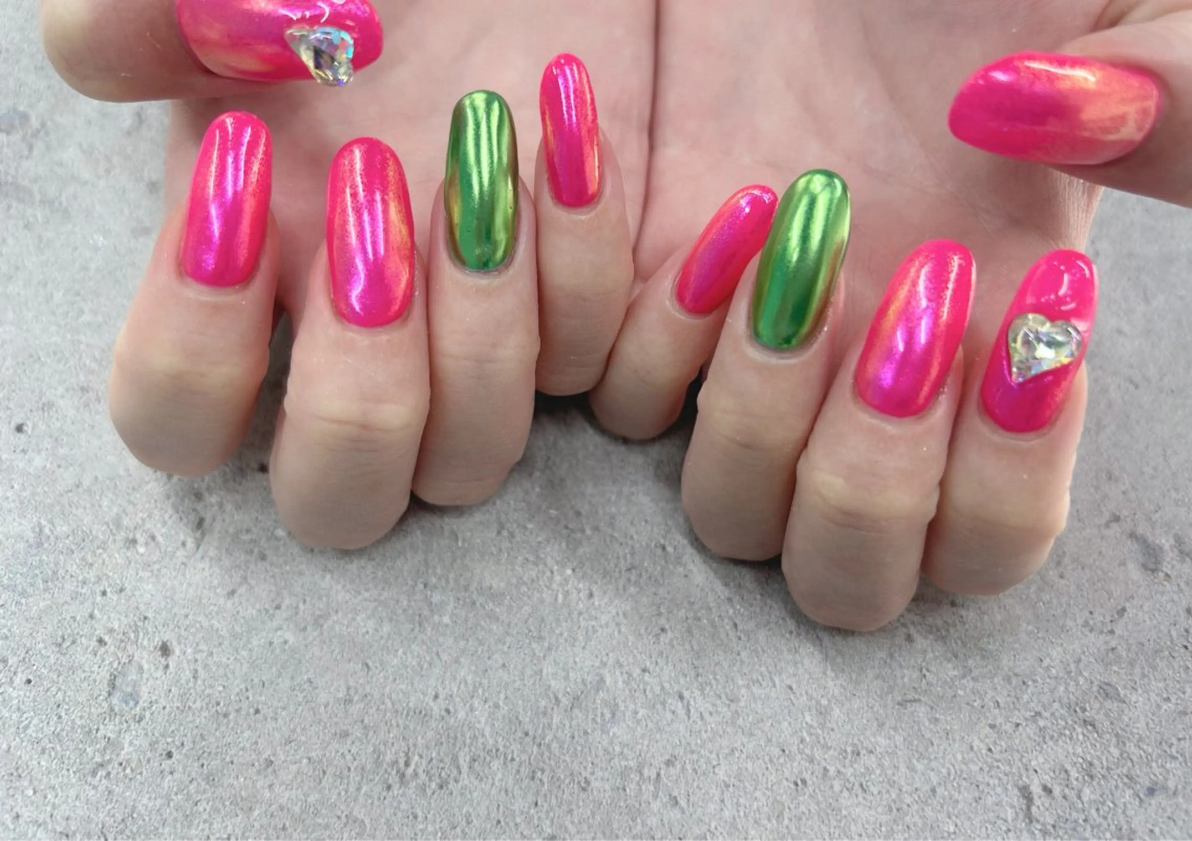 ネイル オーロラネイル ミラーネイル ハンドネイル Nail Salon agré所属・agré ネイルサロン　アグレのネイルデザイン