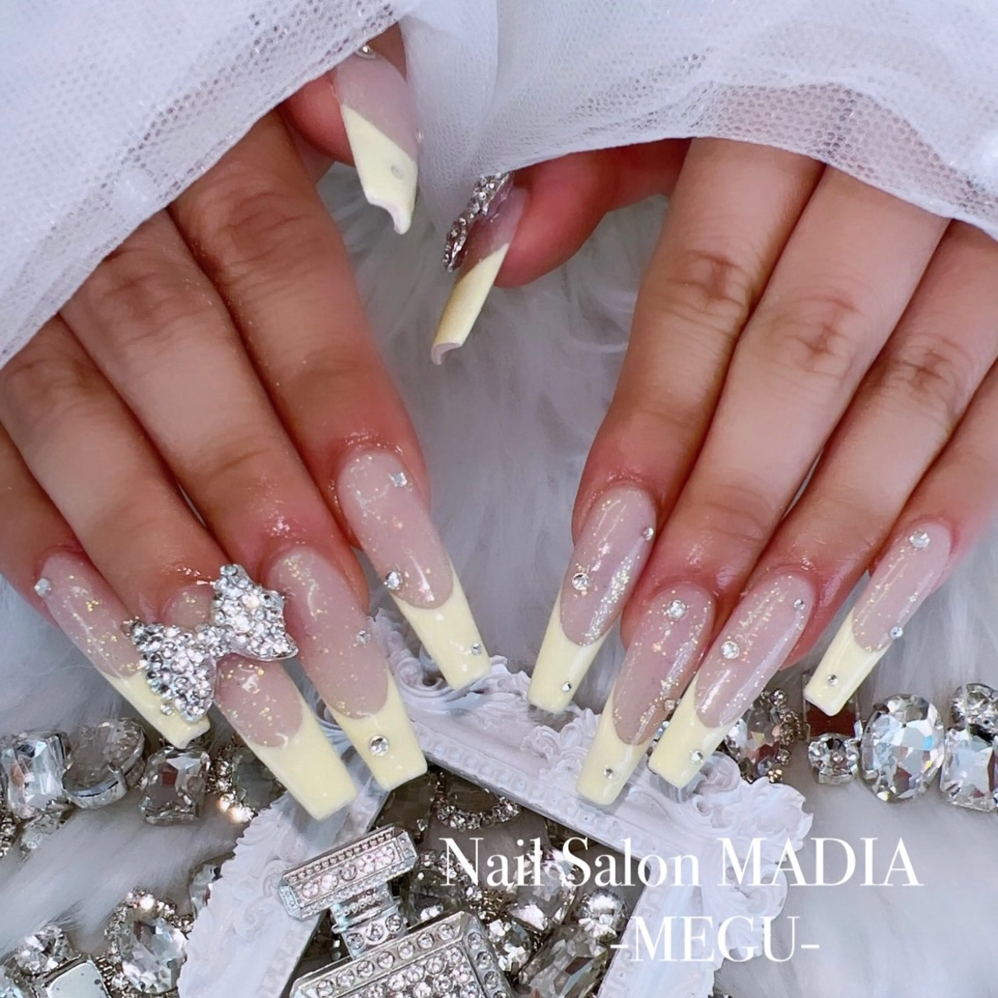 ネイル MADIA藤沢所属・MADIA MEGUのネイルデザイン