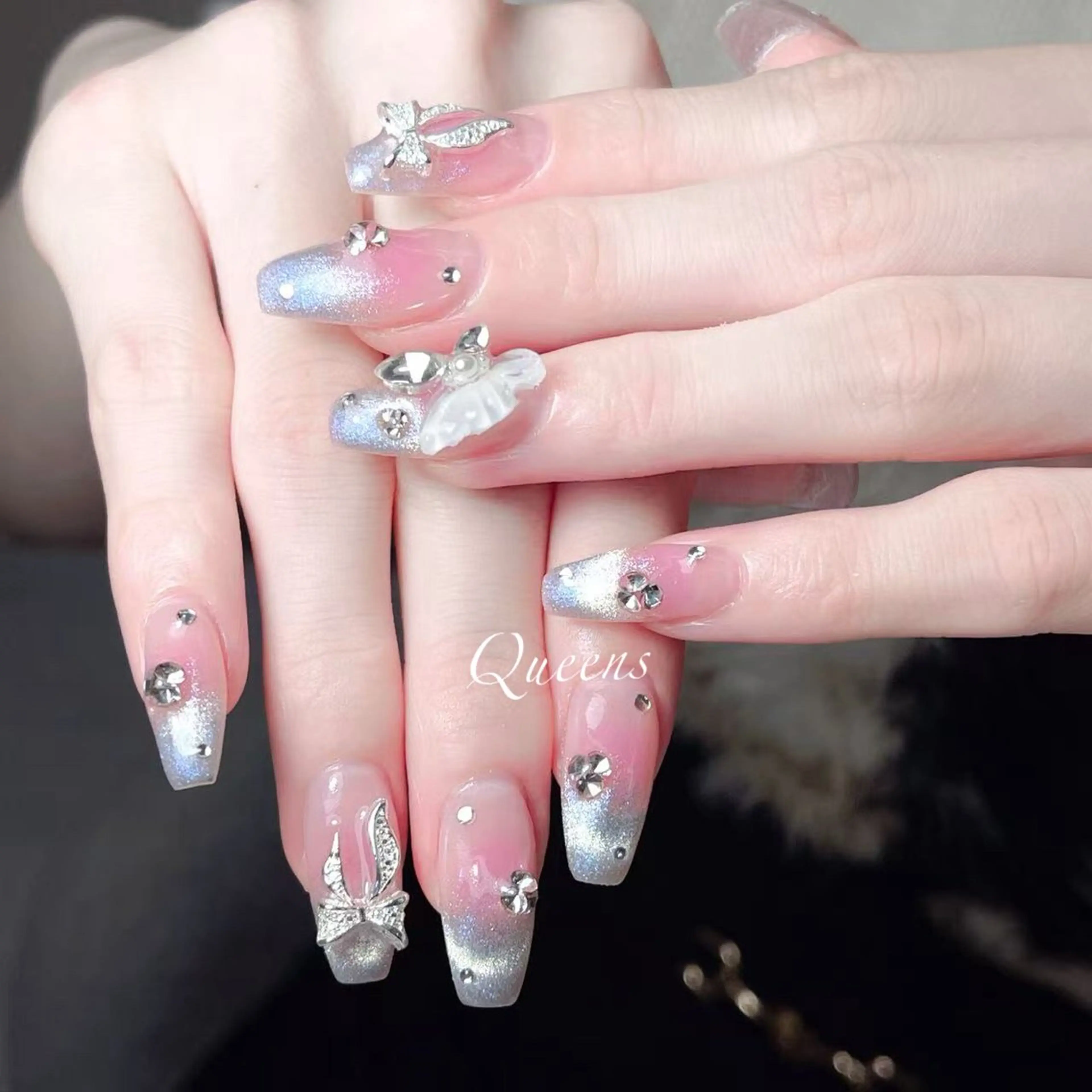 ネイル ハンドネイル Queens ひなのネイルデザイン