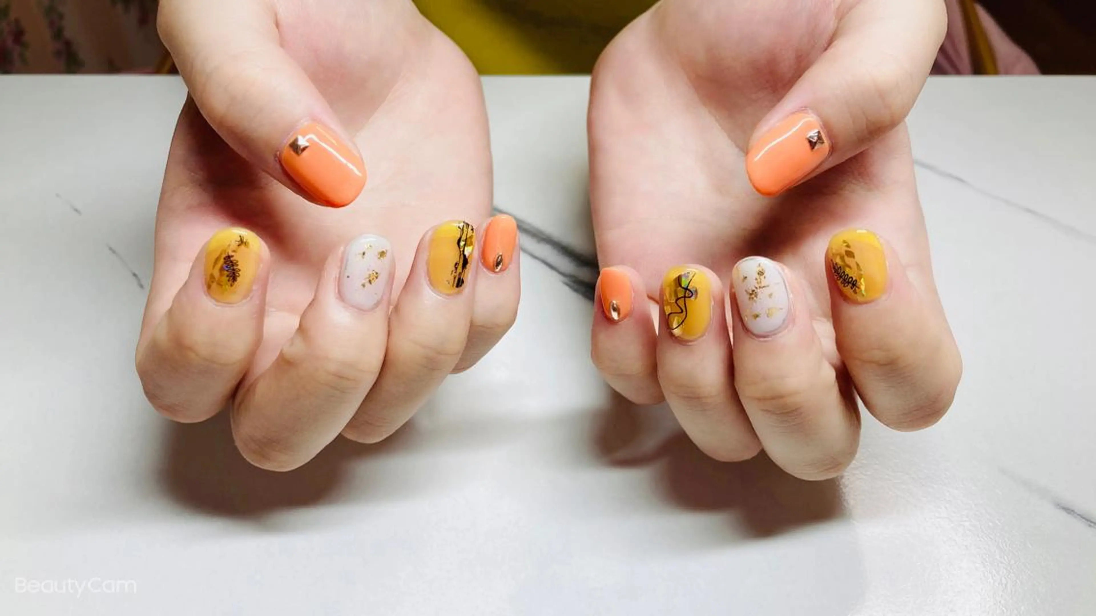 ネイル ewt miniのマツエク・マツパデザイン