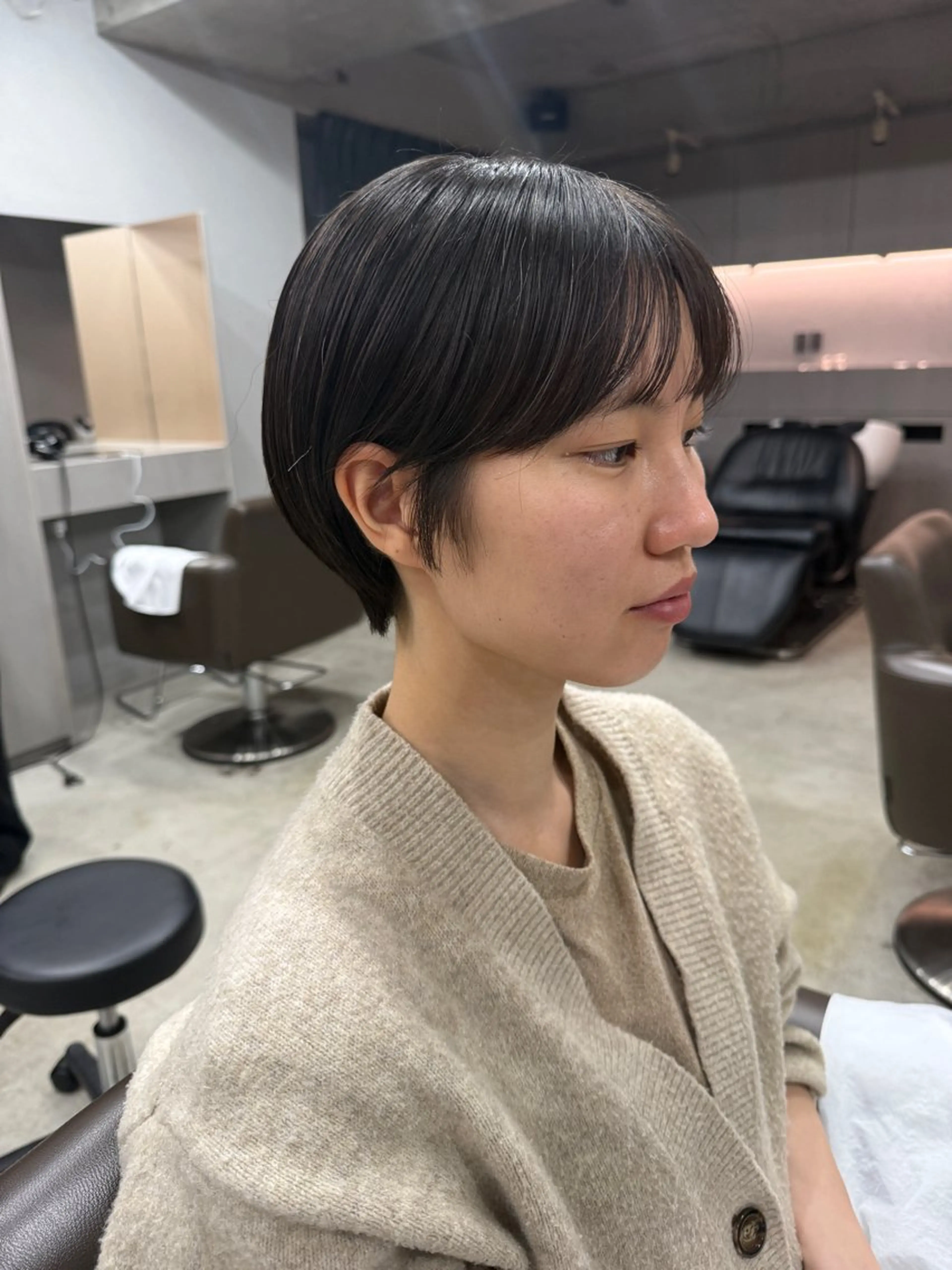 ショート カラー カット ヘアカラー トリートメント 表参道/赤み無し 透明感 colorのヘアスタイル