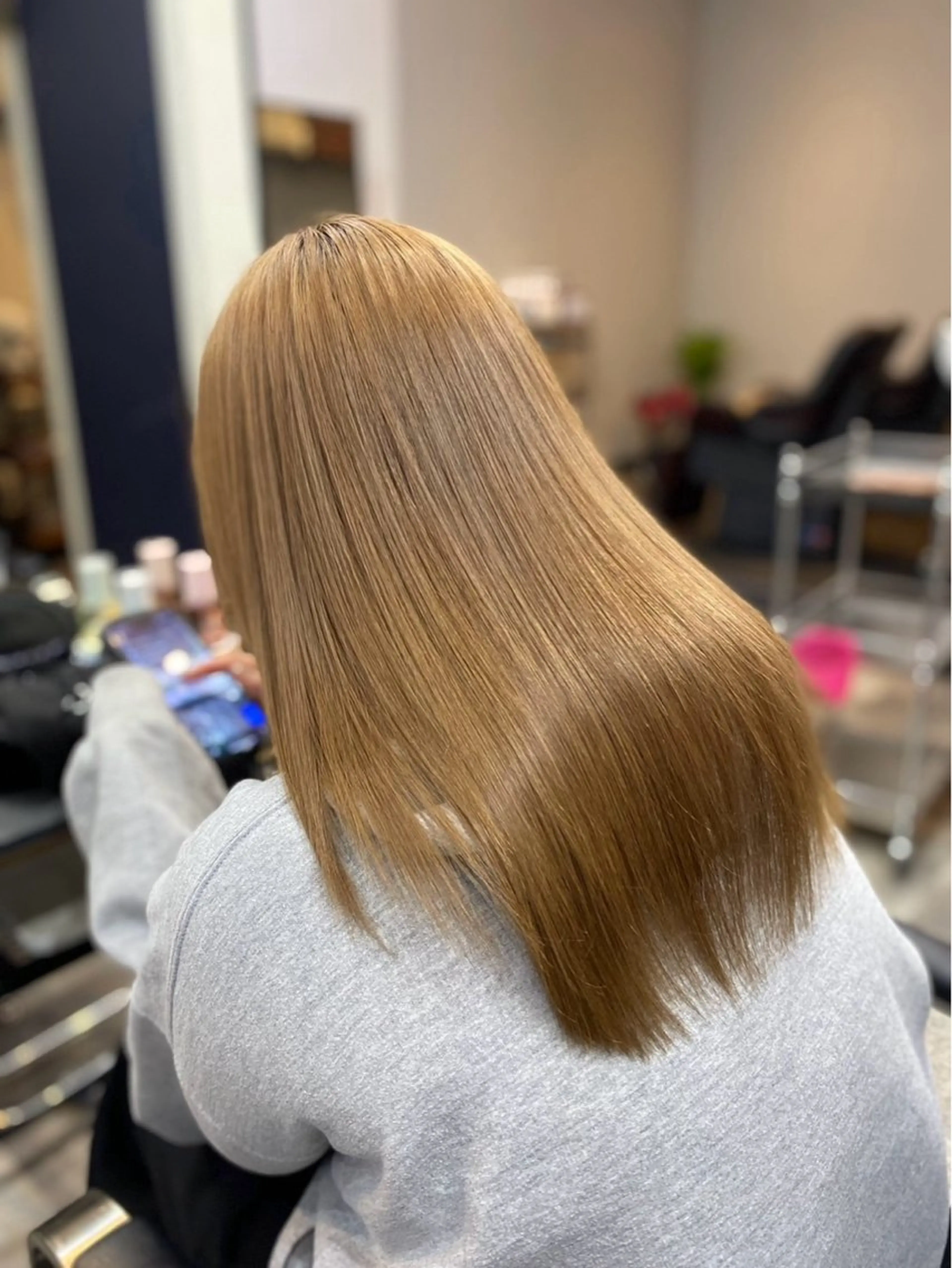 セミロング 井上 美織のヘアスタイル