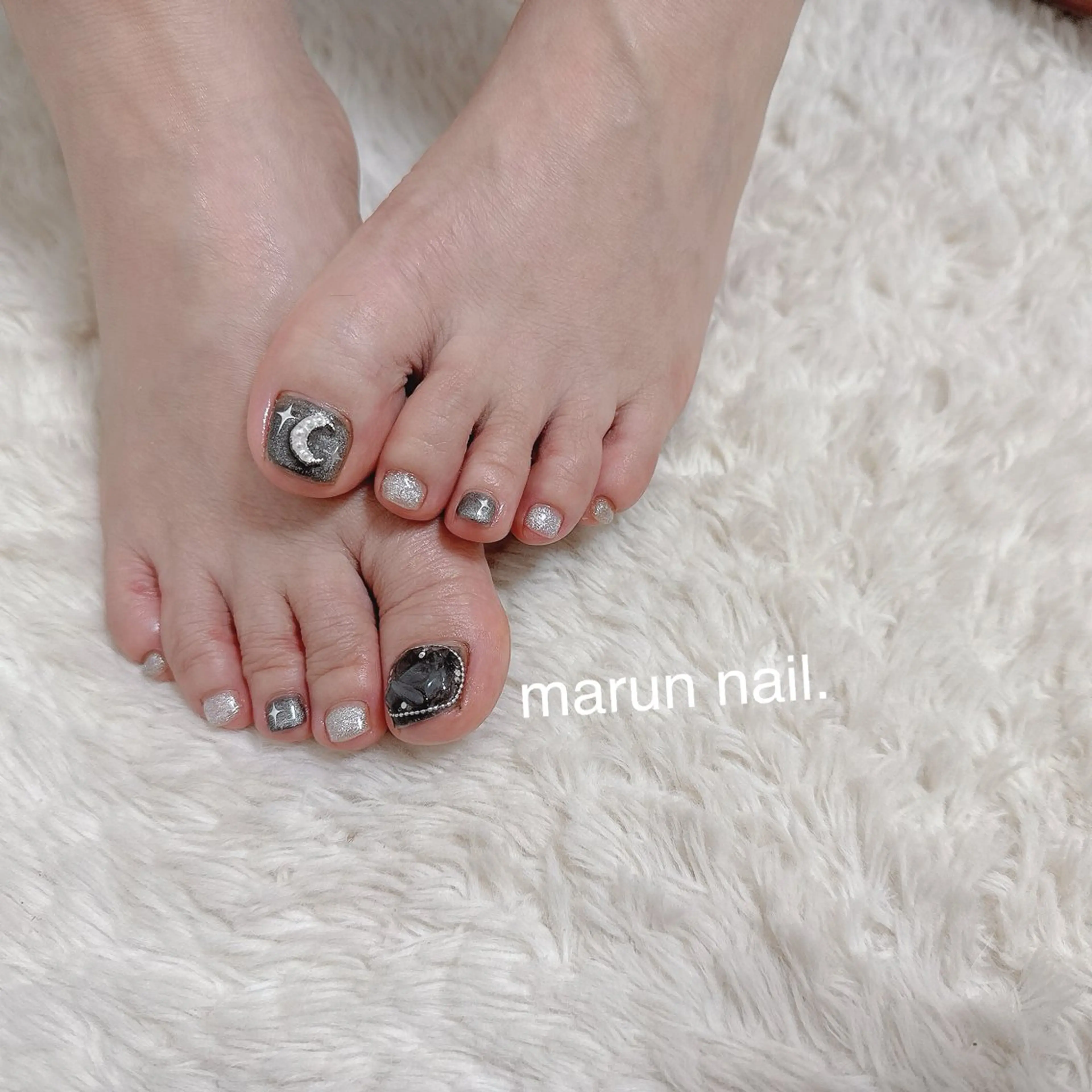 ネイル フットネイル marun._ megumi.のネイルデザイン