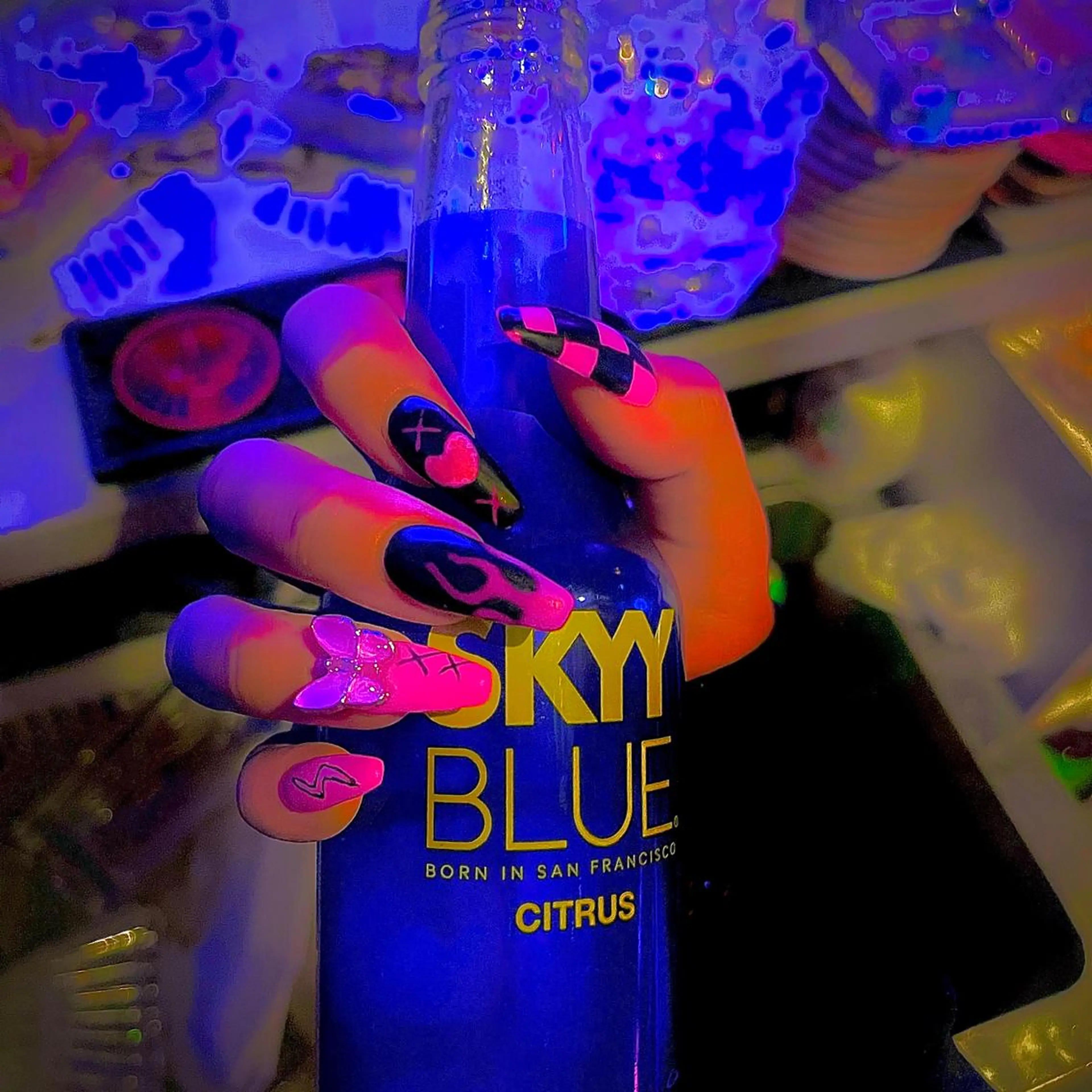 ネイル ハンドネイル I-nailロング /ワンホン/キラキラのネイルデザイン