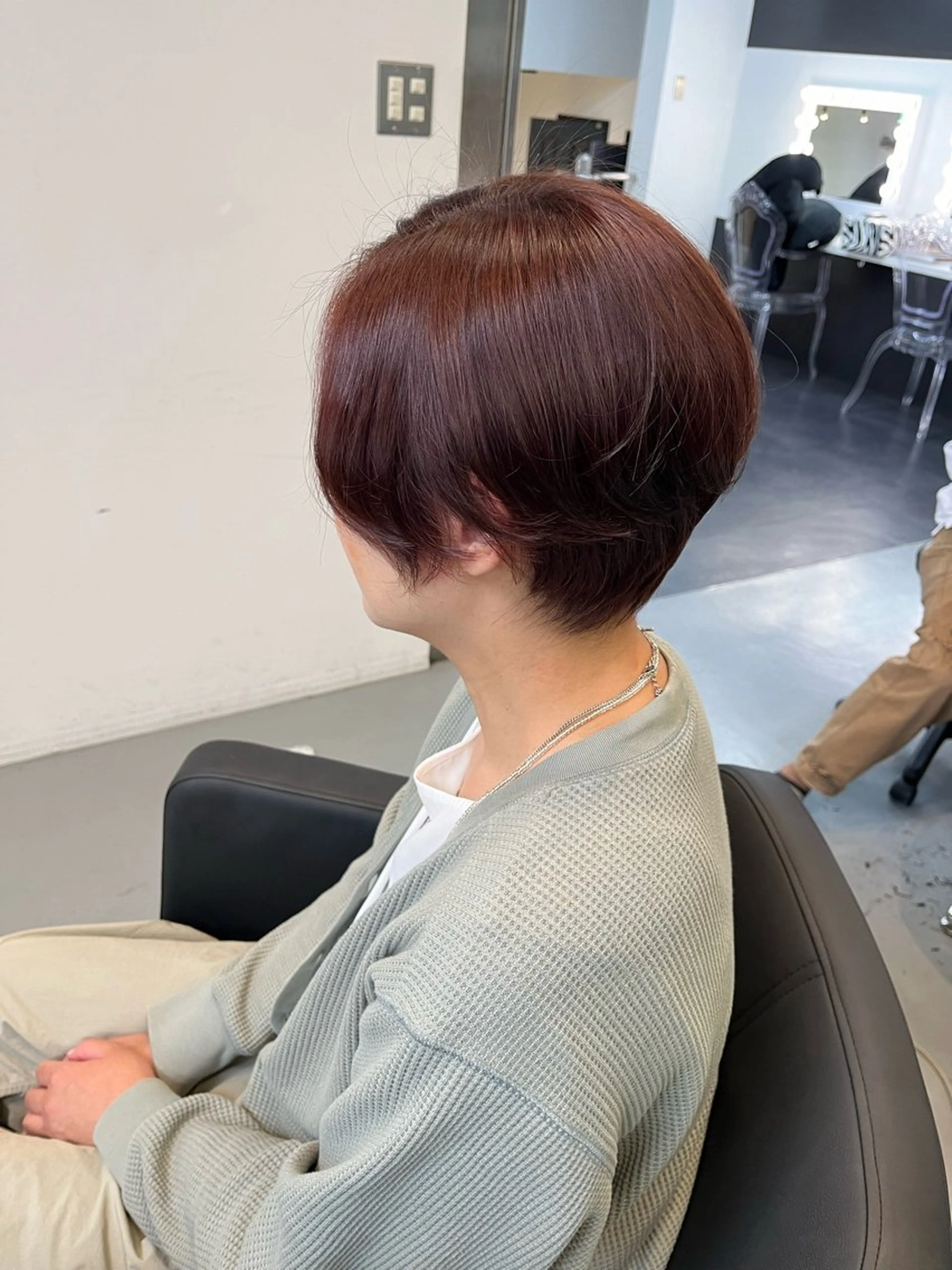 ショート Rena🦄顔まわり カット🤍✂️のヘアスタイル