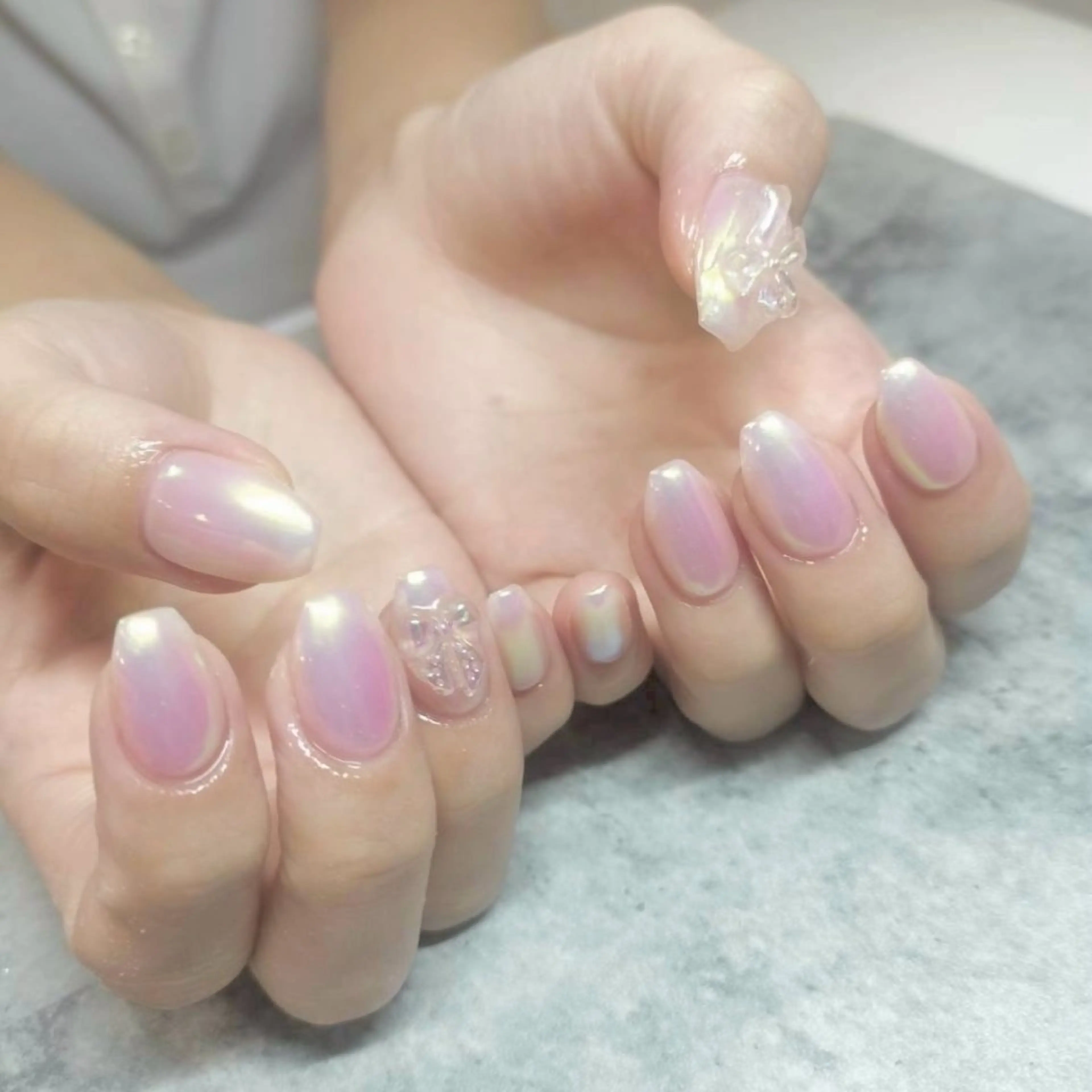 ミディアム ハンドネイル lalaroom. nailsalon航空公園店所属・lala room.のネイルデザイン
