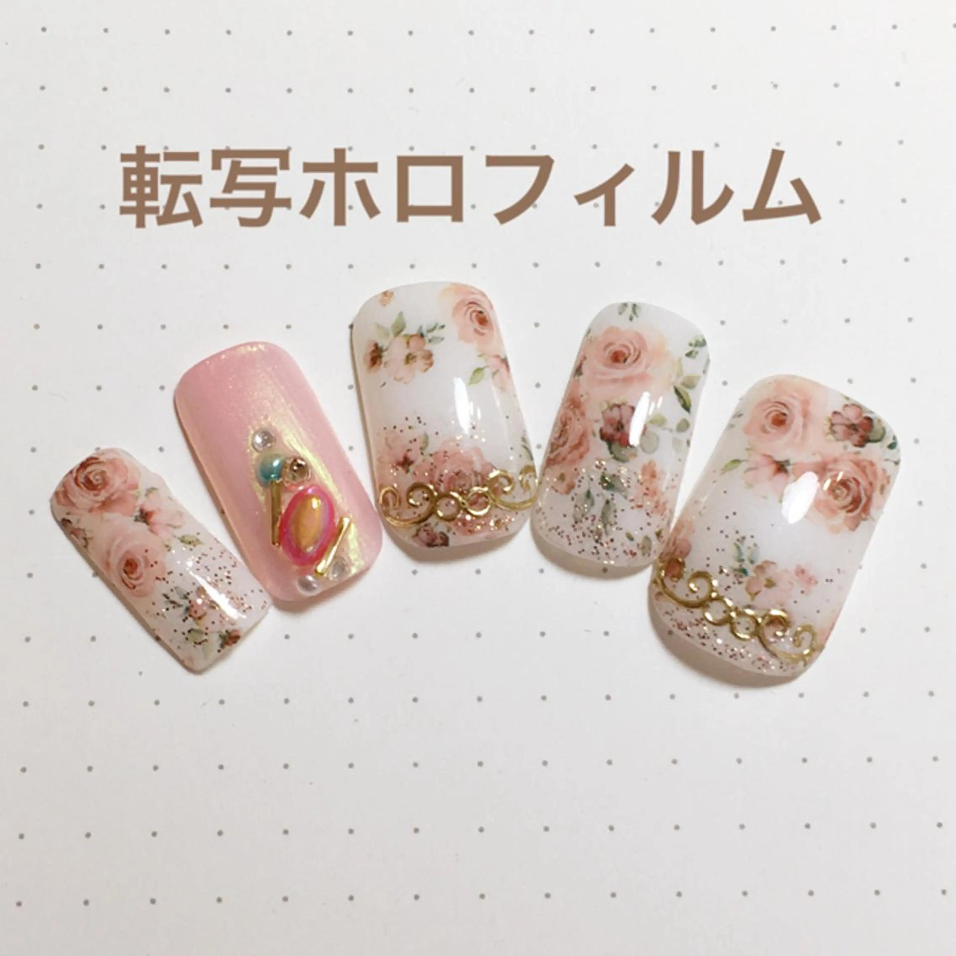 ネイル アートネイル corazon所属・ネイリスト aicoのネイルデザイン