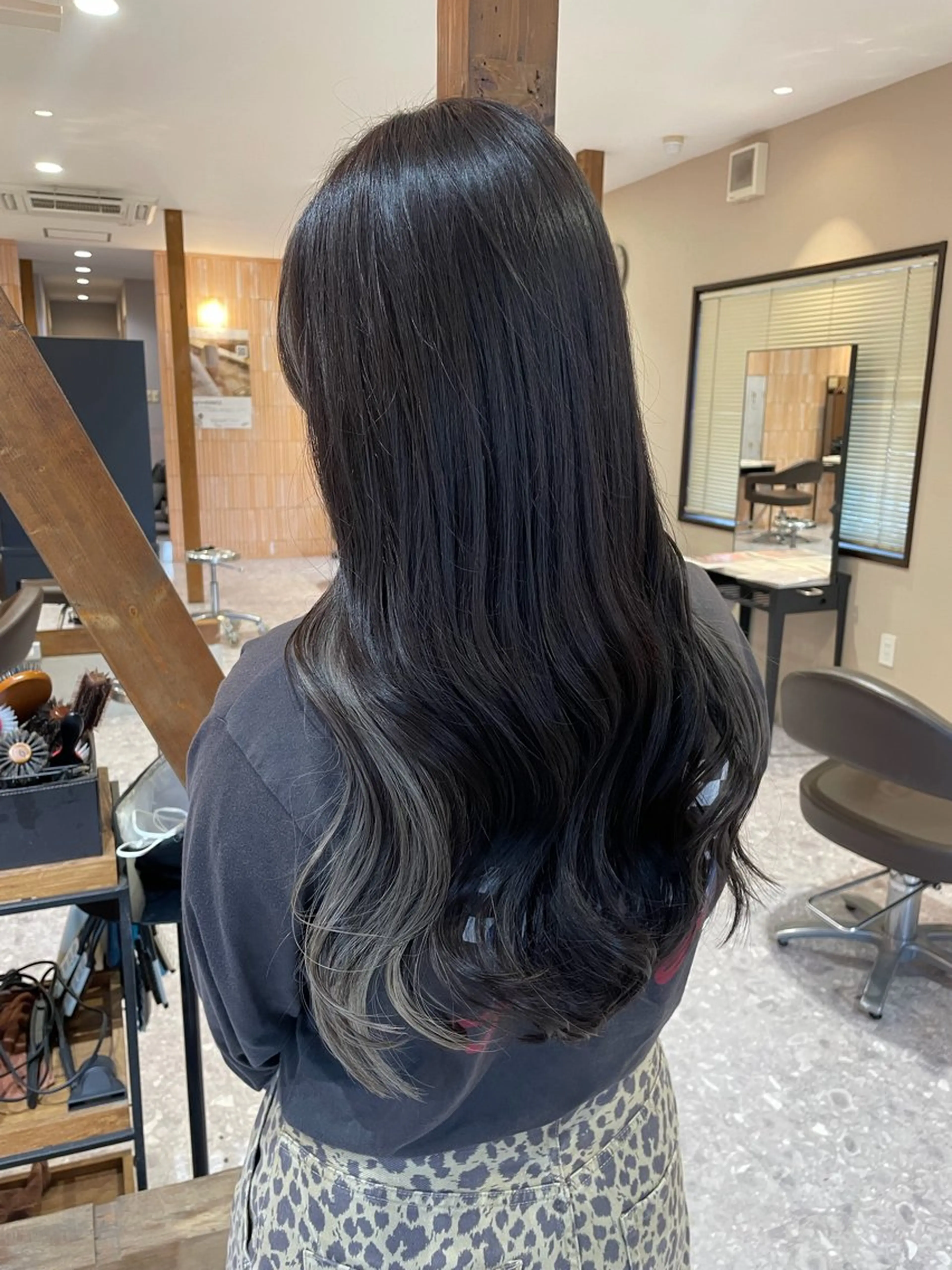 ロング カラー 髪質改善カラー🌈✨ 加藤 愛のヘアスタイル