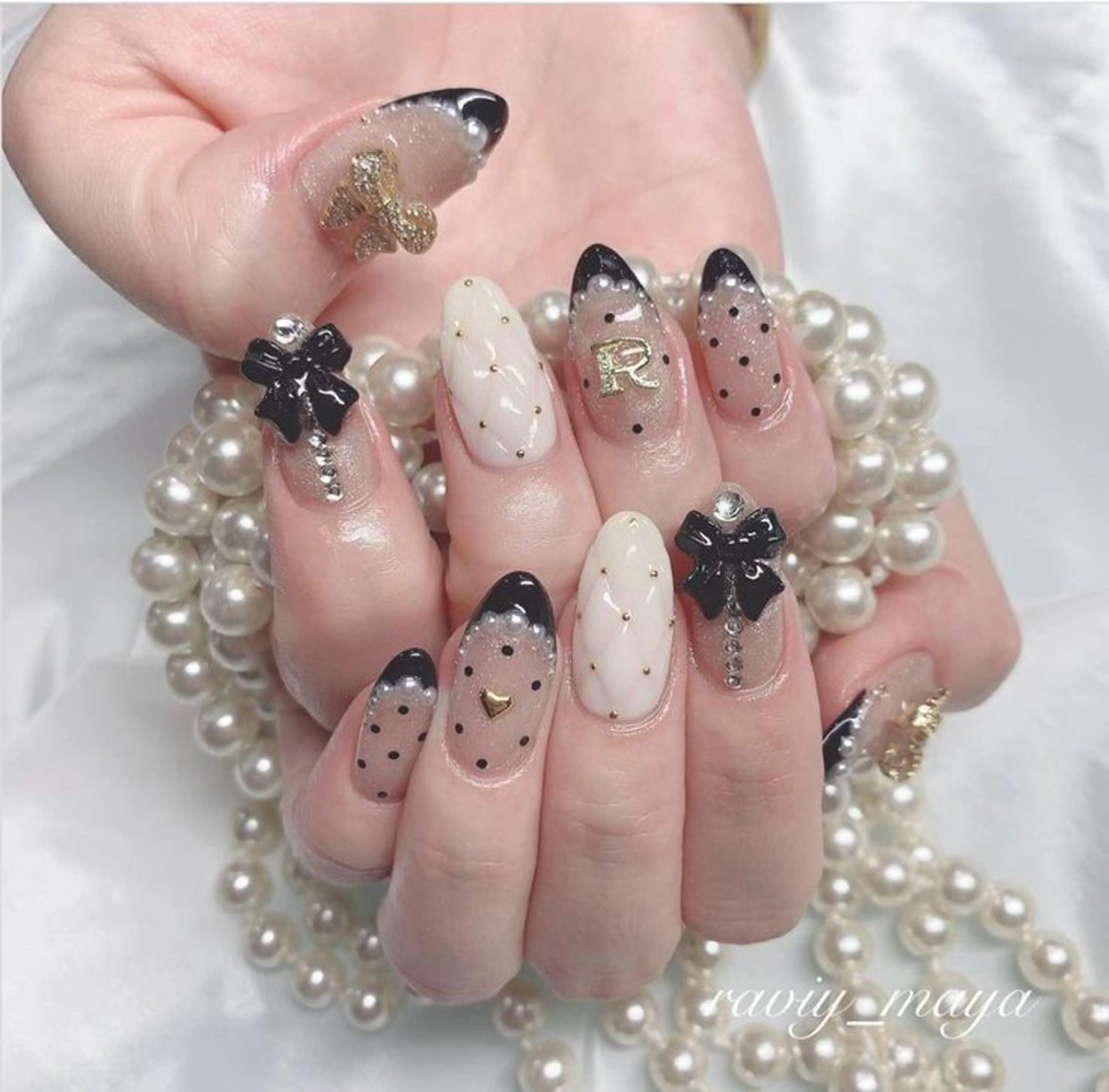 ネイル マグネットネイル ミラーネイル ネイルチップ 冬ネイル Lee Nailsのネイルデザイン