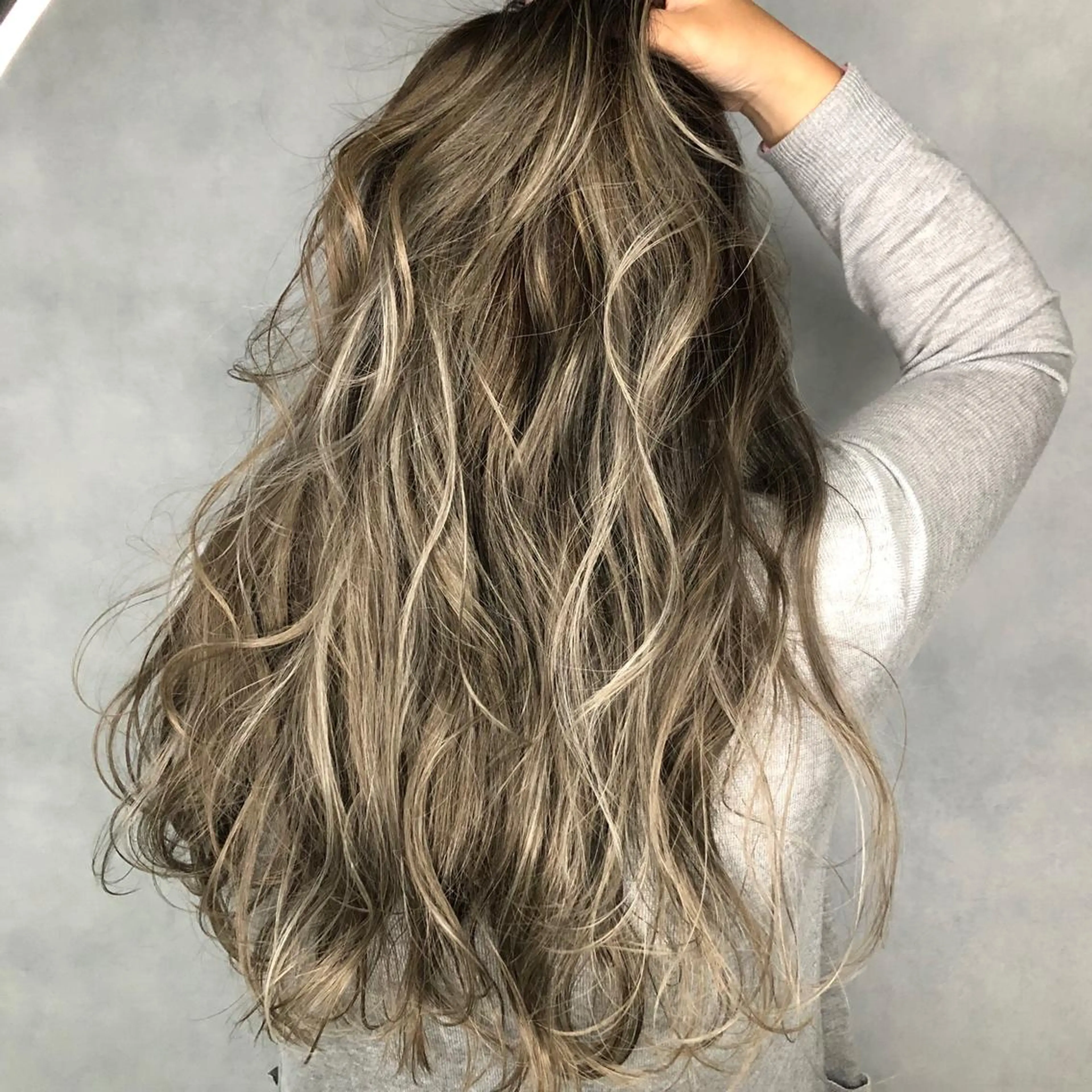 ロング カラー ブリーチ ハイライトカラー ハイライト ORIKA 美容室のヘアスタイル