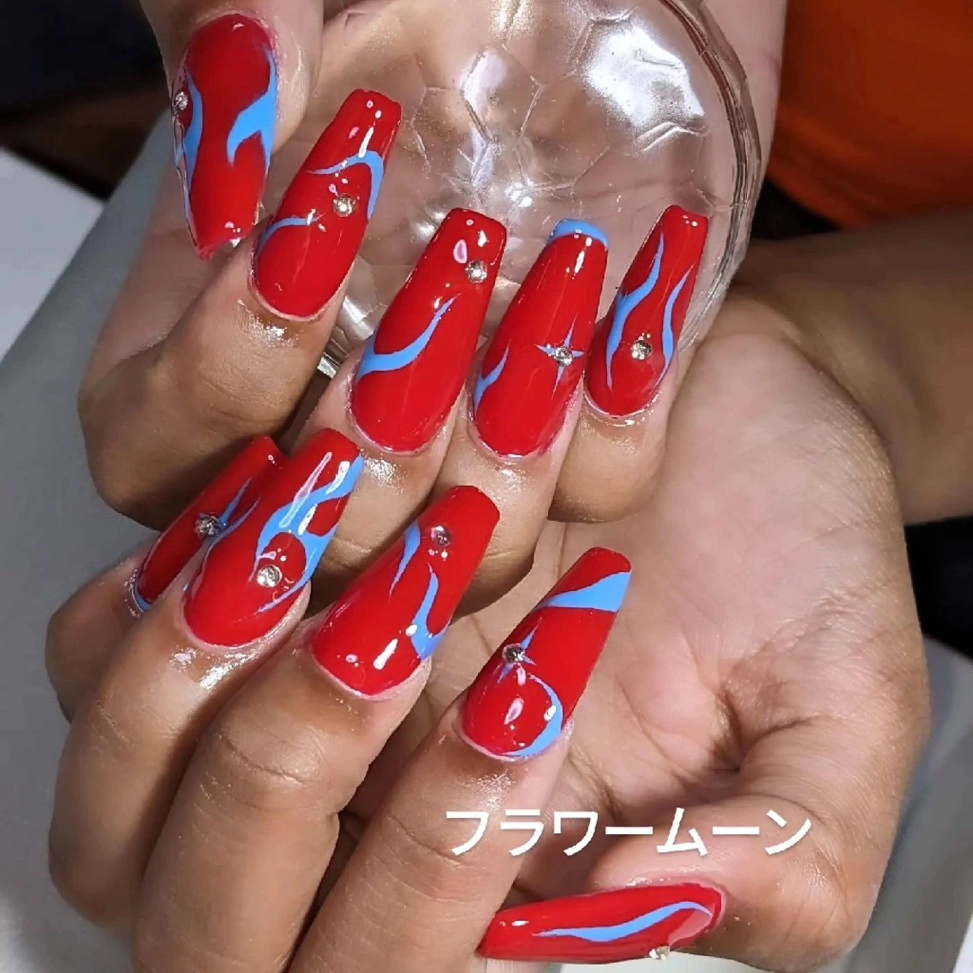 ネイル ハンドネイル ハンドケア フラワー ムーンのネイルデザイン