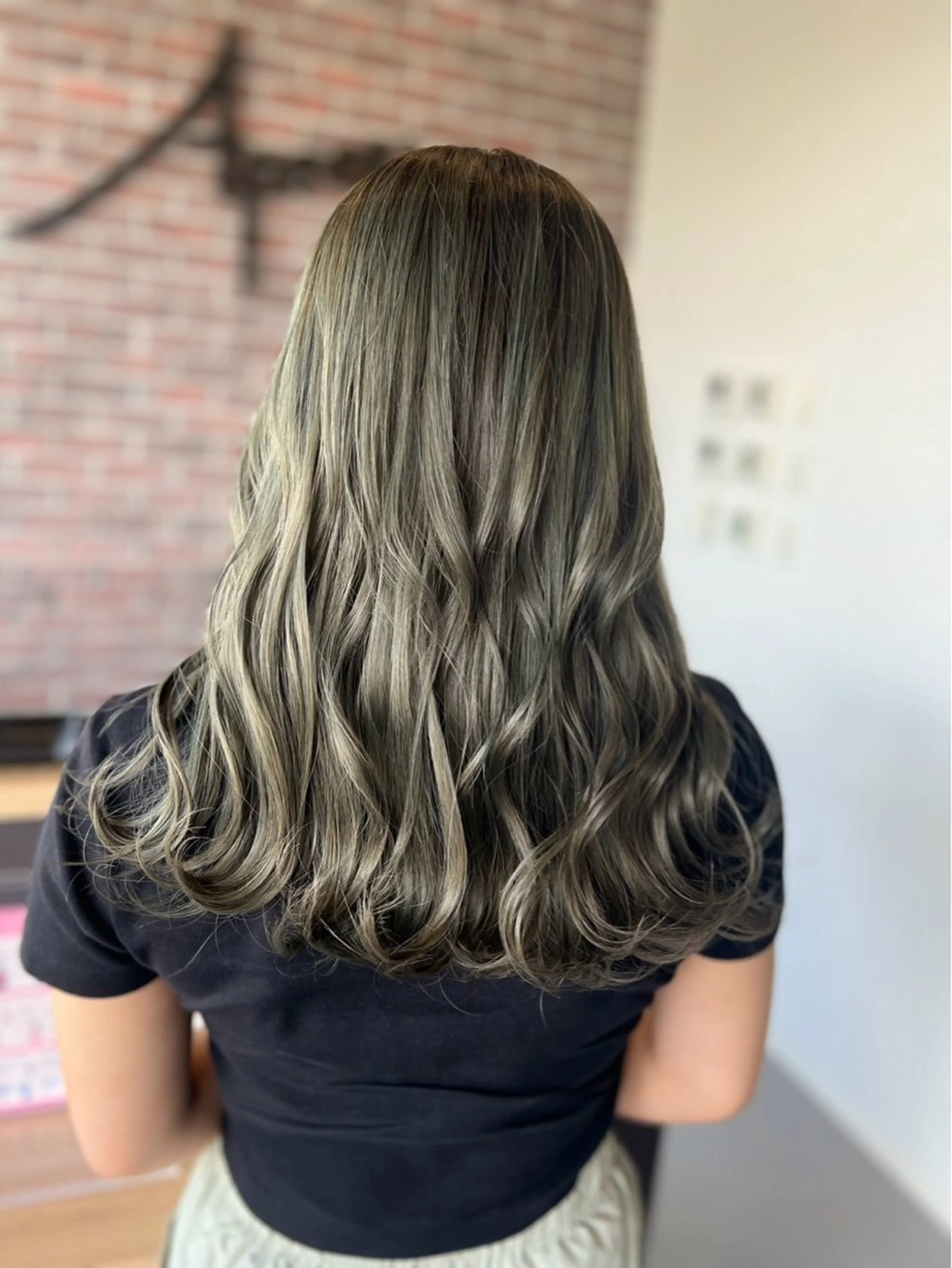 ミディアム 橘 心実のヘアスタイル